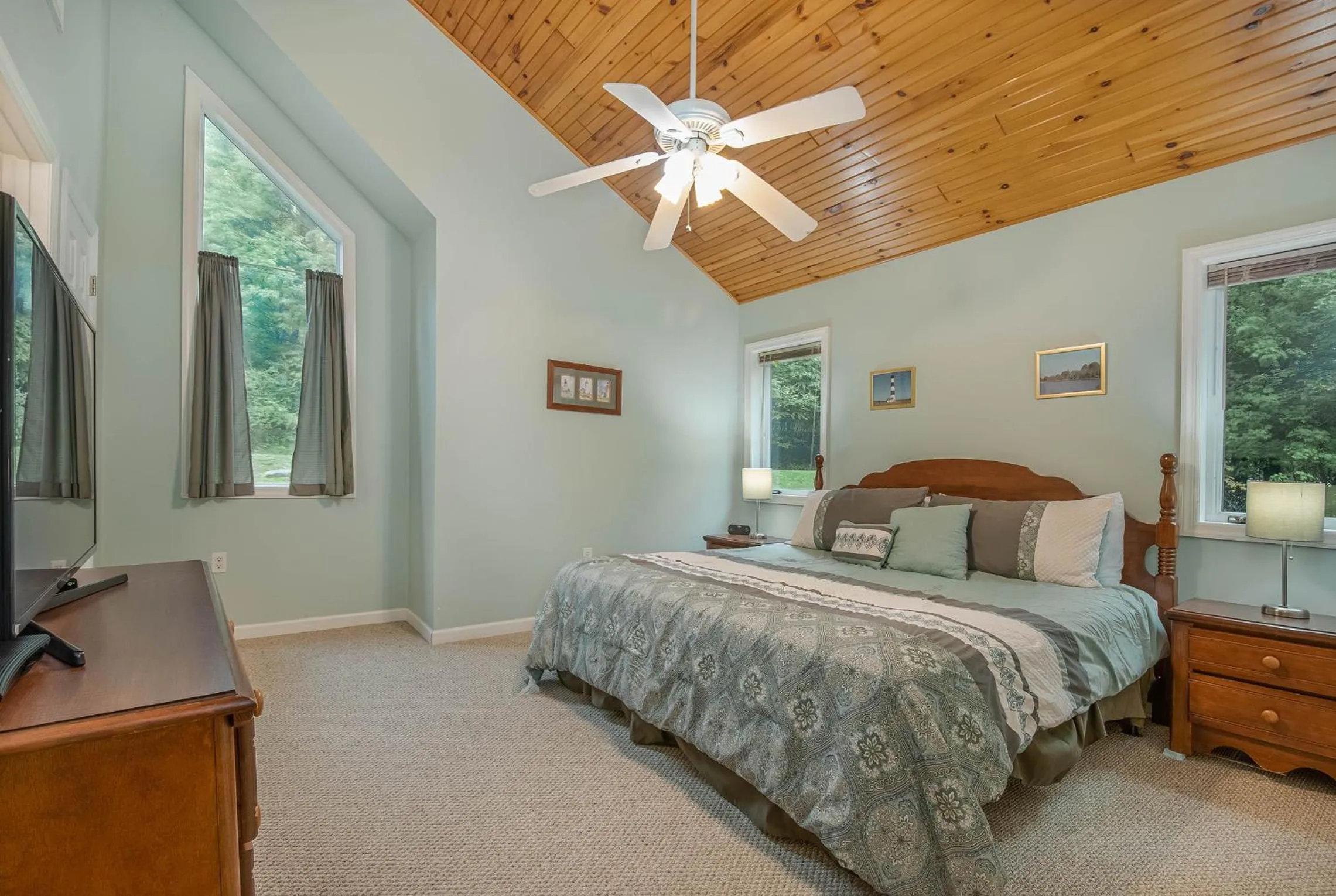 Bed in Mountain Meadow