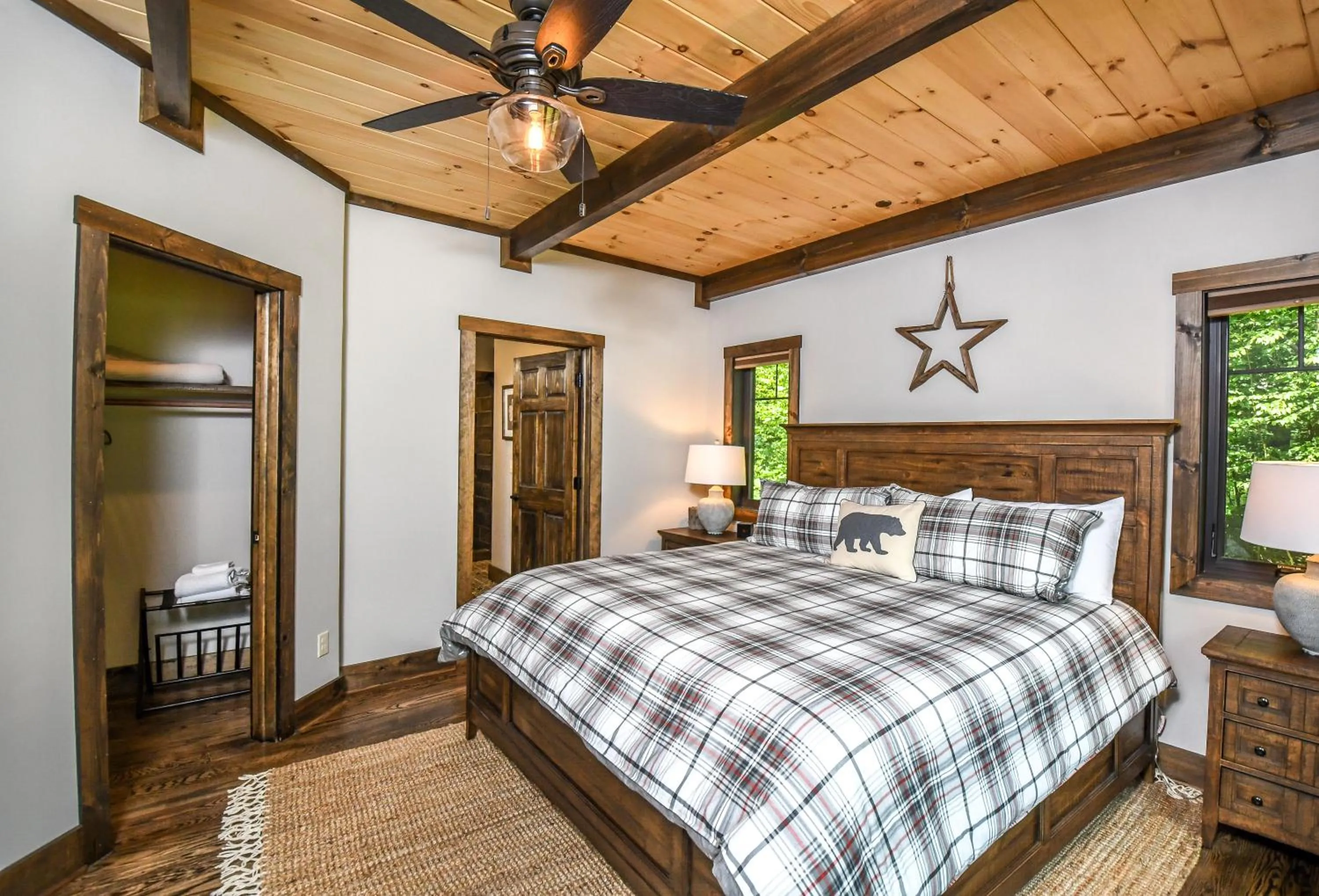 Property building, Bed in Above it All