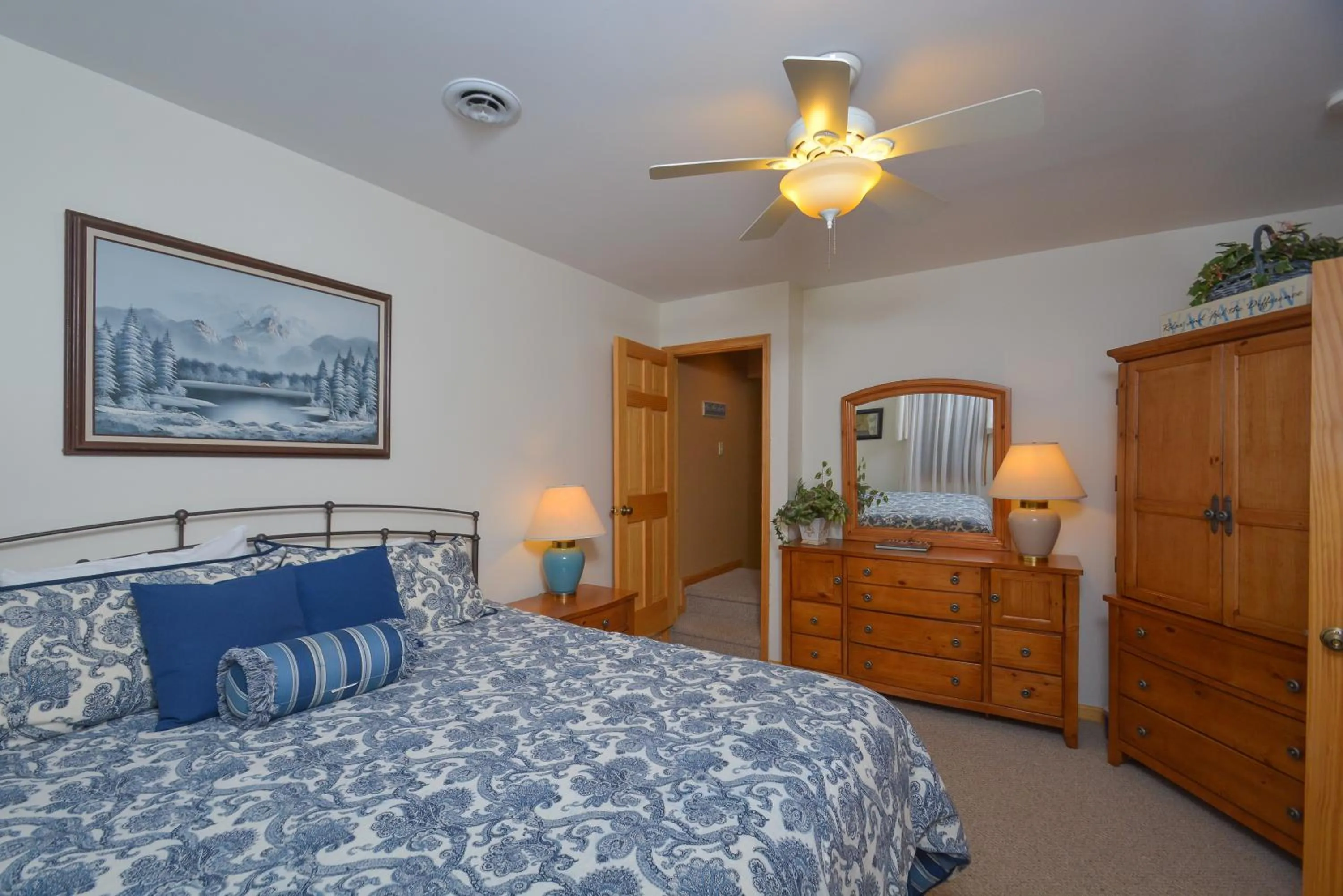 Property building, Bed in Sparkys Lodge