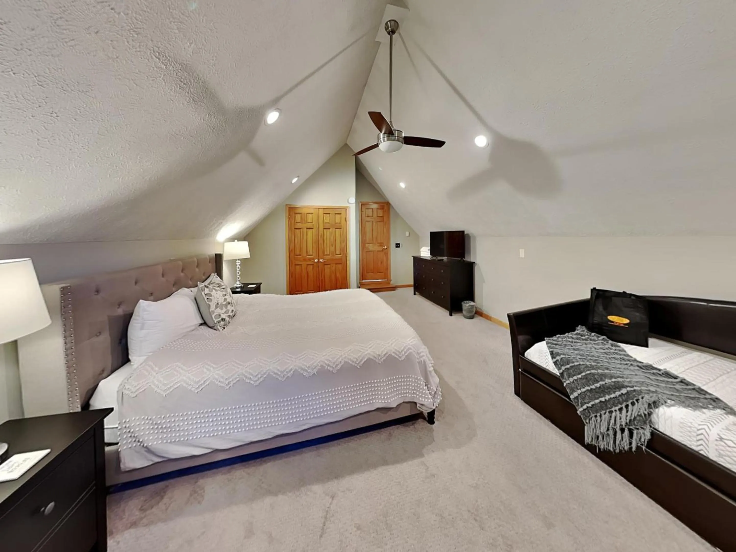 Bed in Picture Perfect