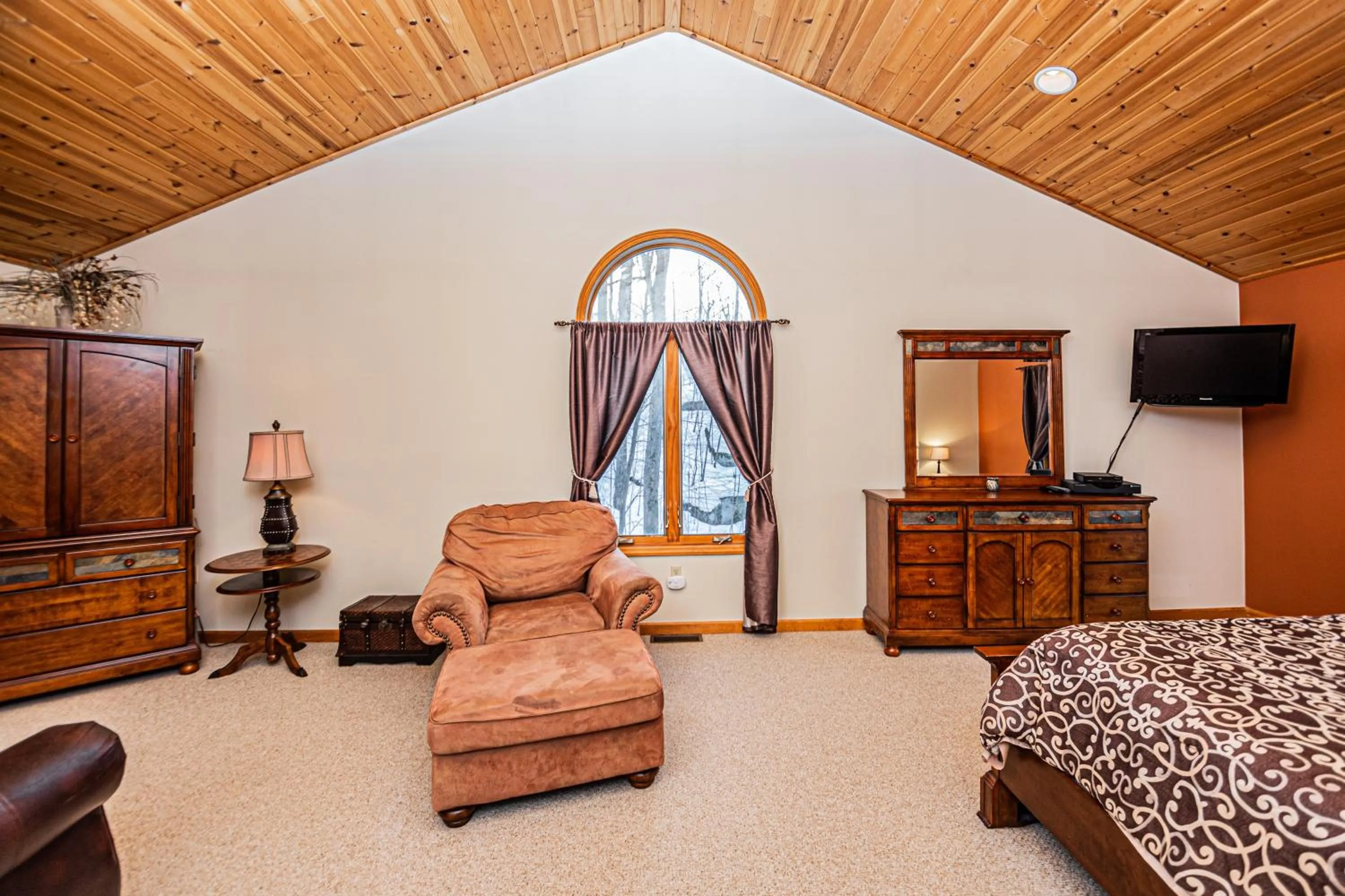 Bed in Rocky Adventures