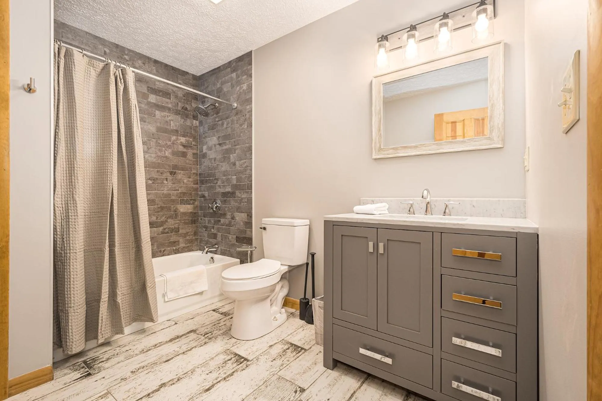 Property building in Boxer Overlook