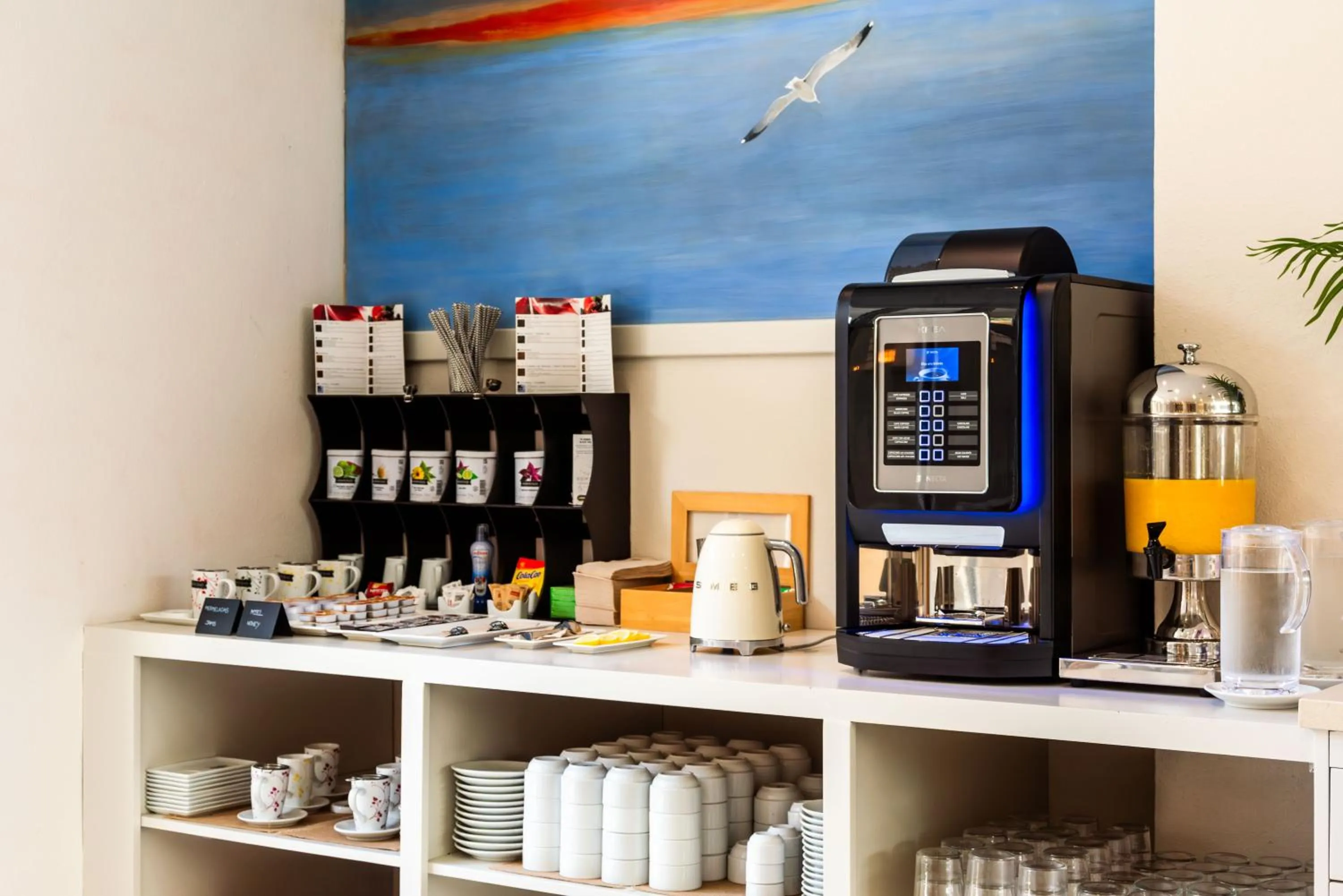 Coffee/tea facilities in Hotel Patricia Menorca