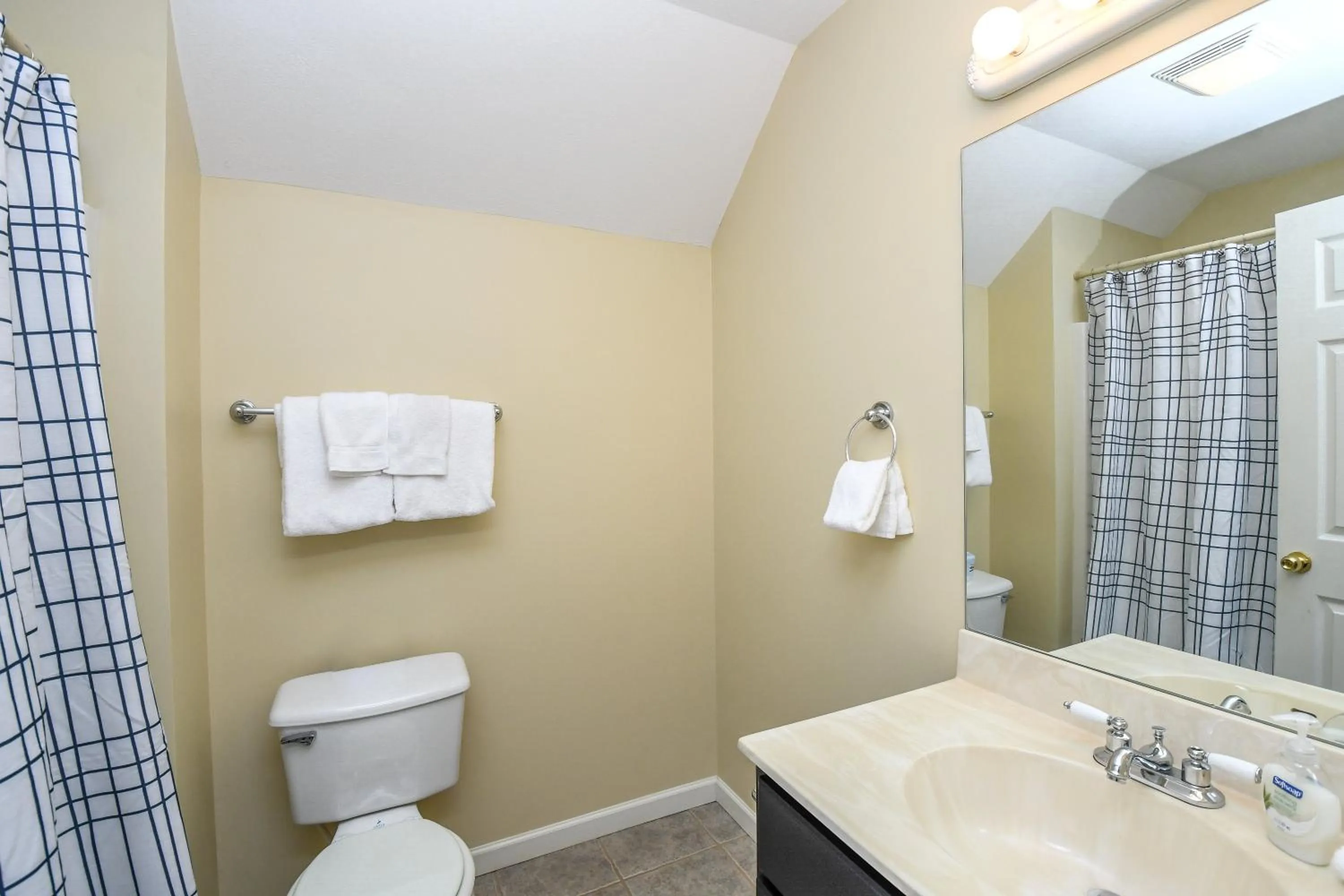 Property building in Castle in the Sky