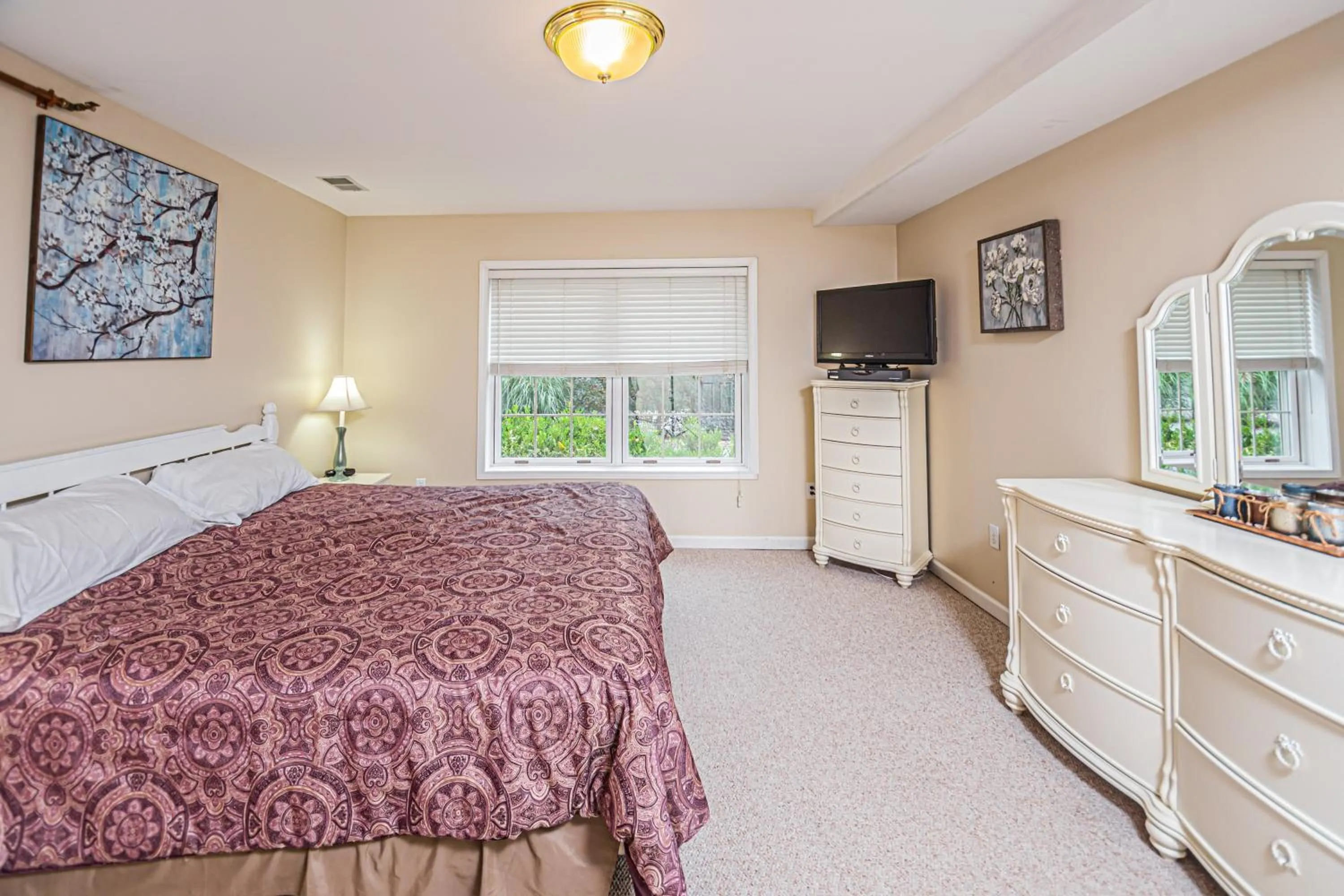 Property building, Bed in Castle in the Sky