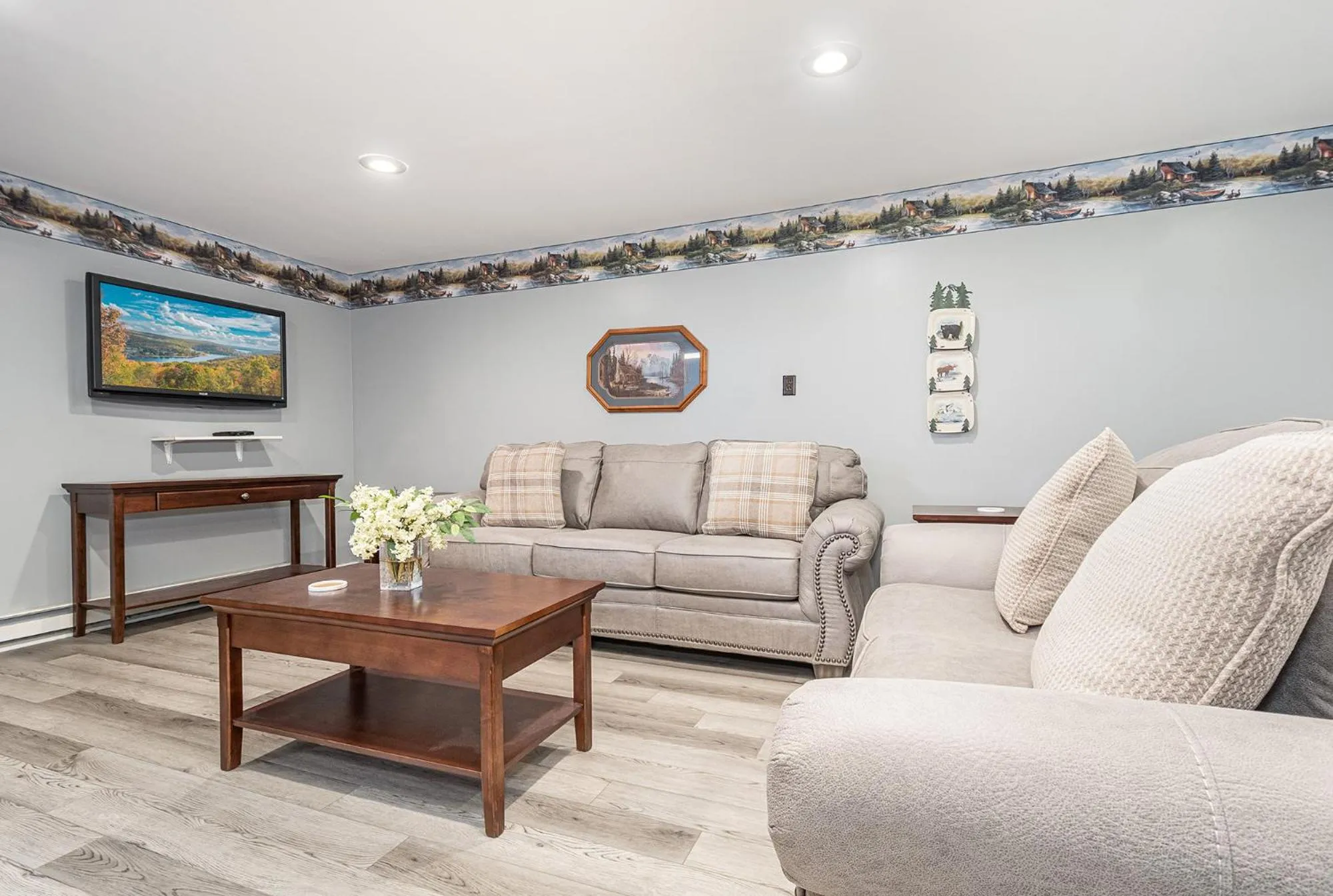 Property building in Home Sweet Cabin