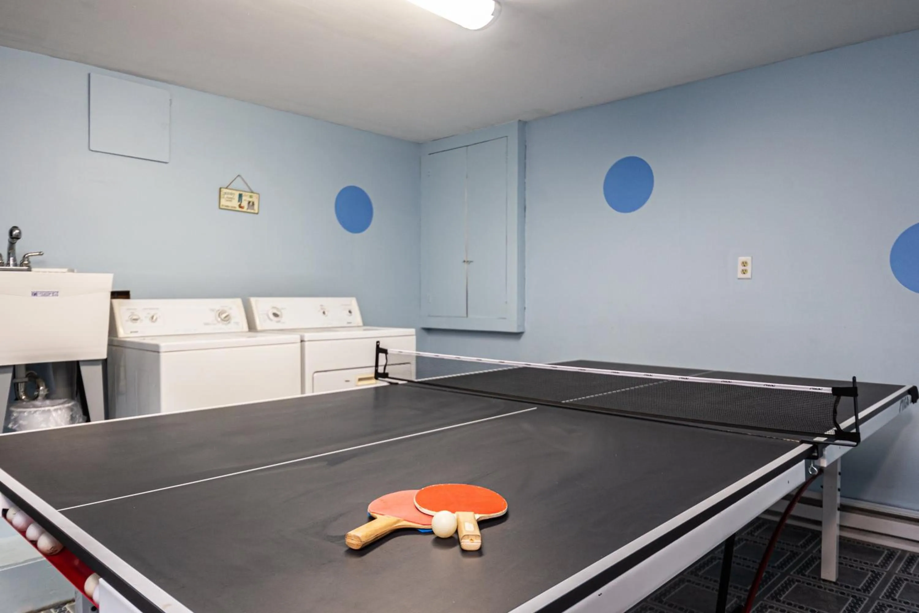 Property building in Home Sweet Cabin