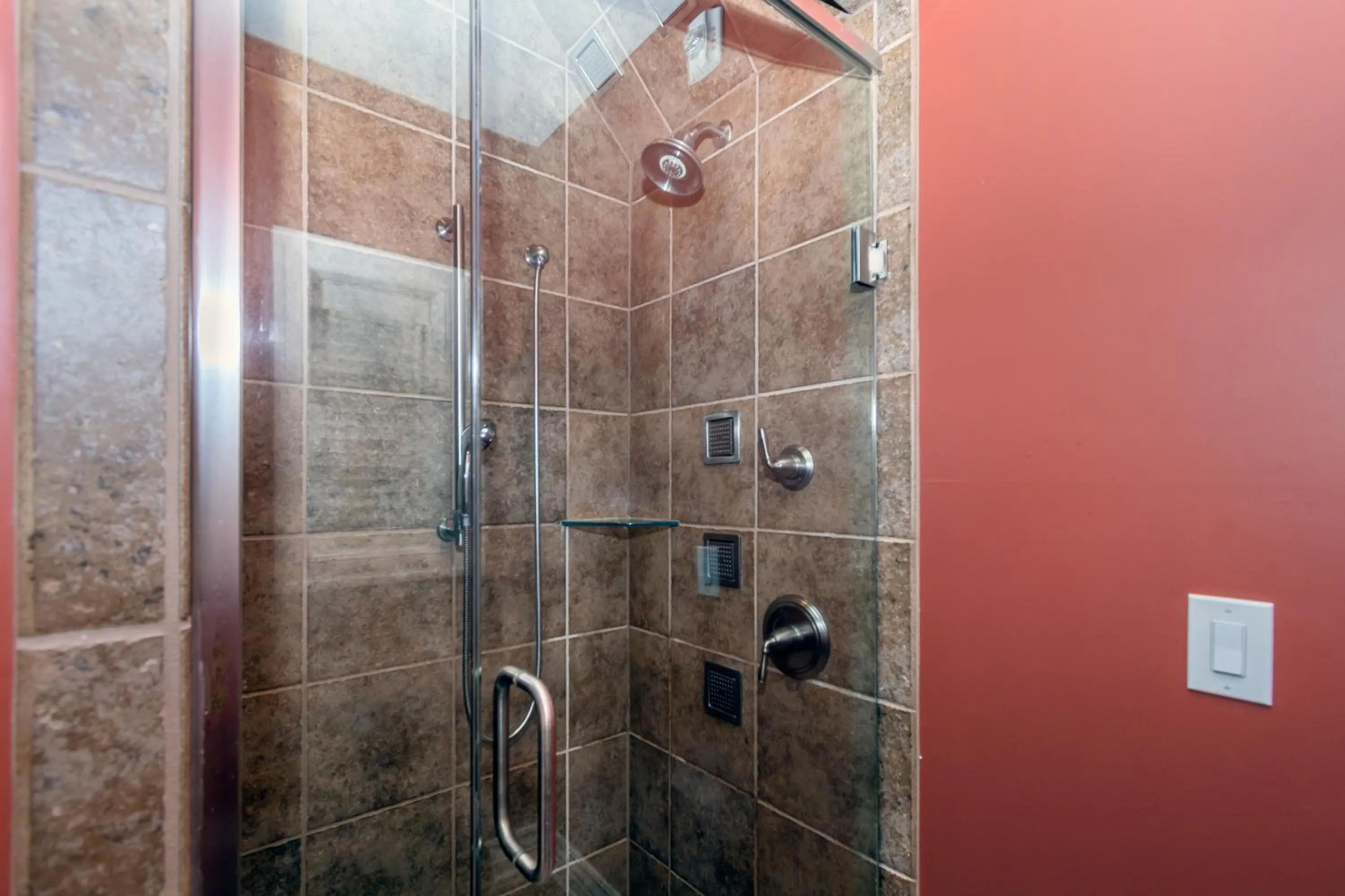 Property building in Champagne Taste