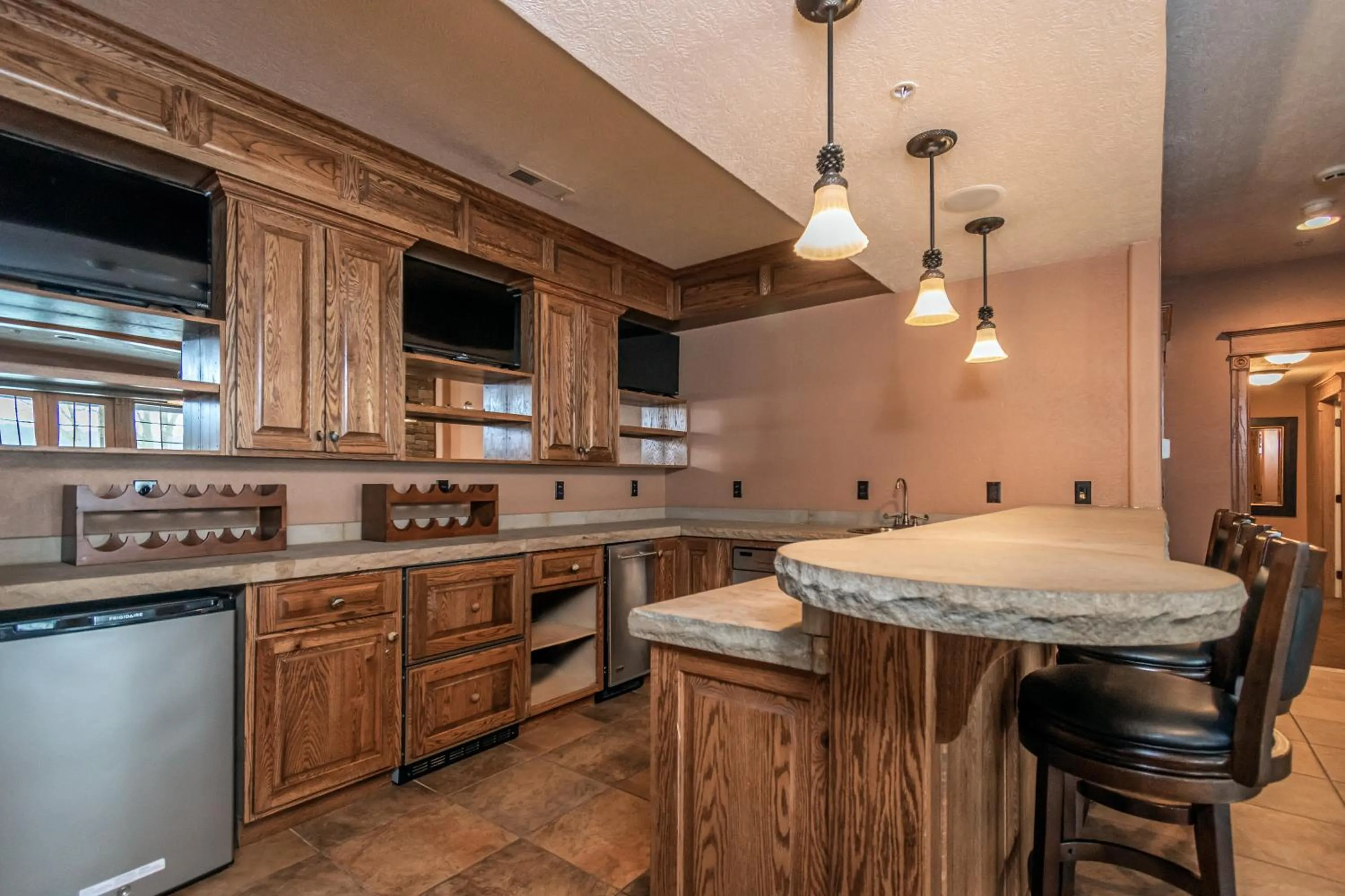 Property building in Champagne Taste