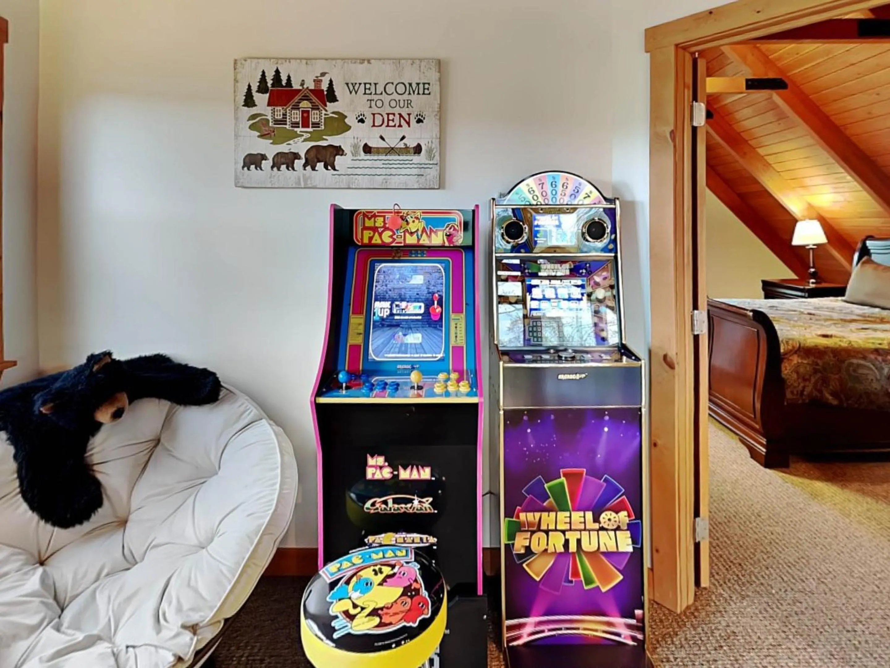 Bed in Mountain Dreams