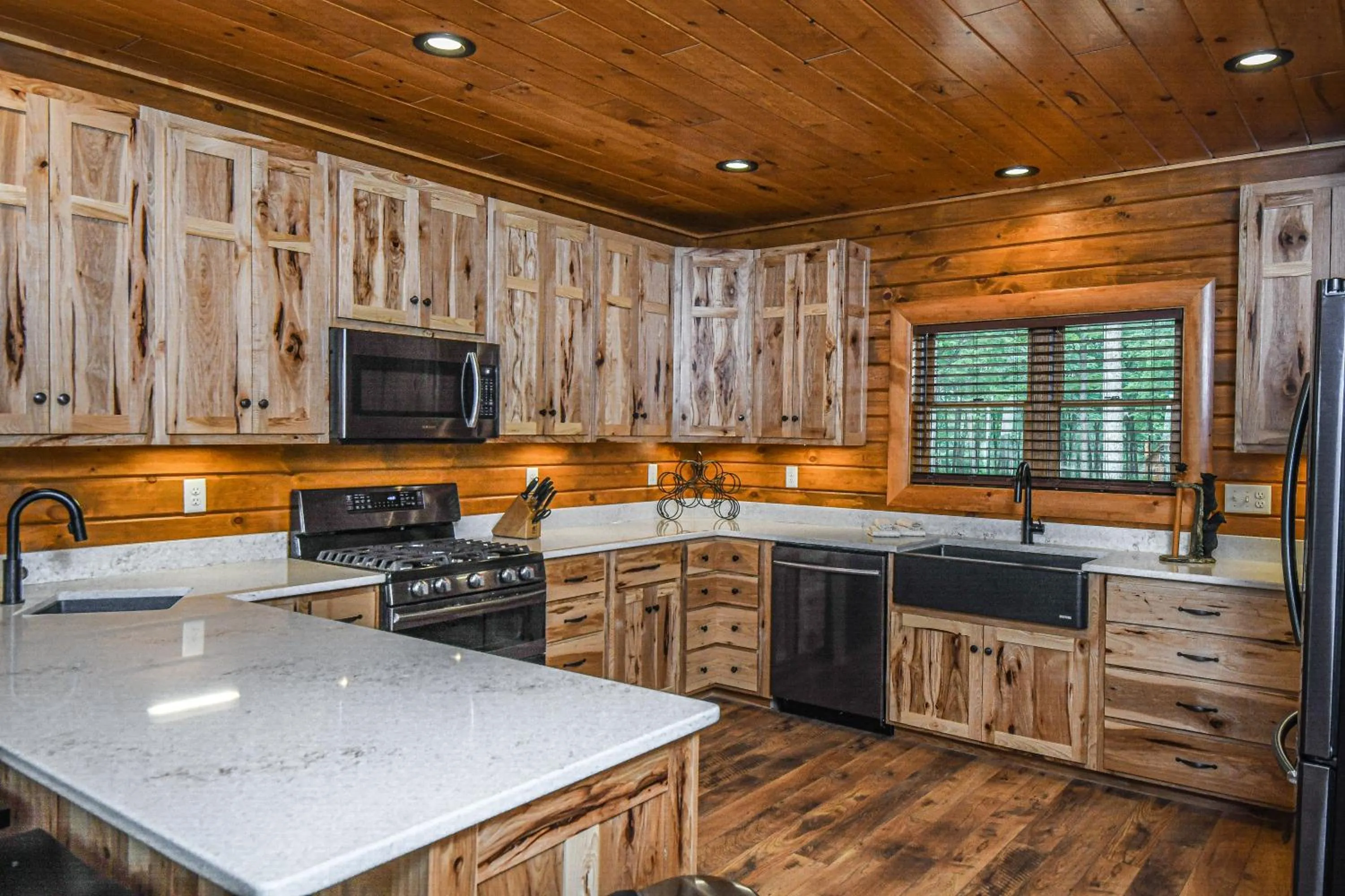 Property building in Eagle on 7