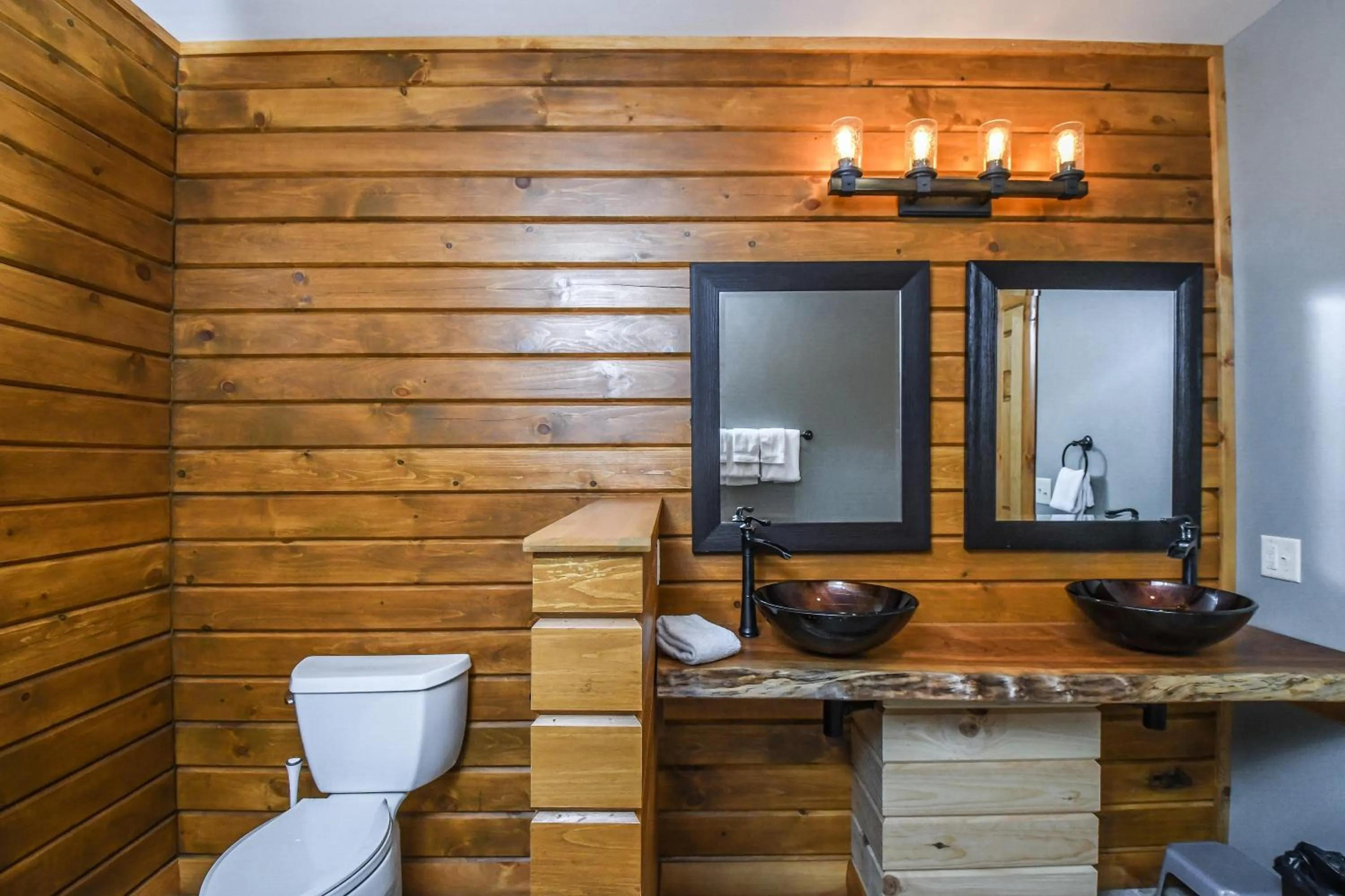 Property building in Eagle on 7