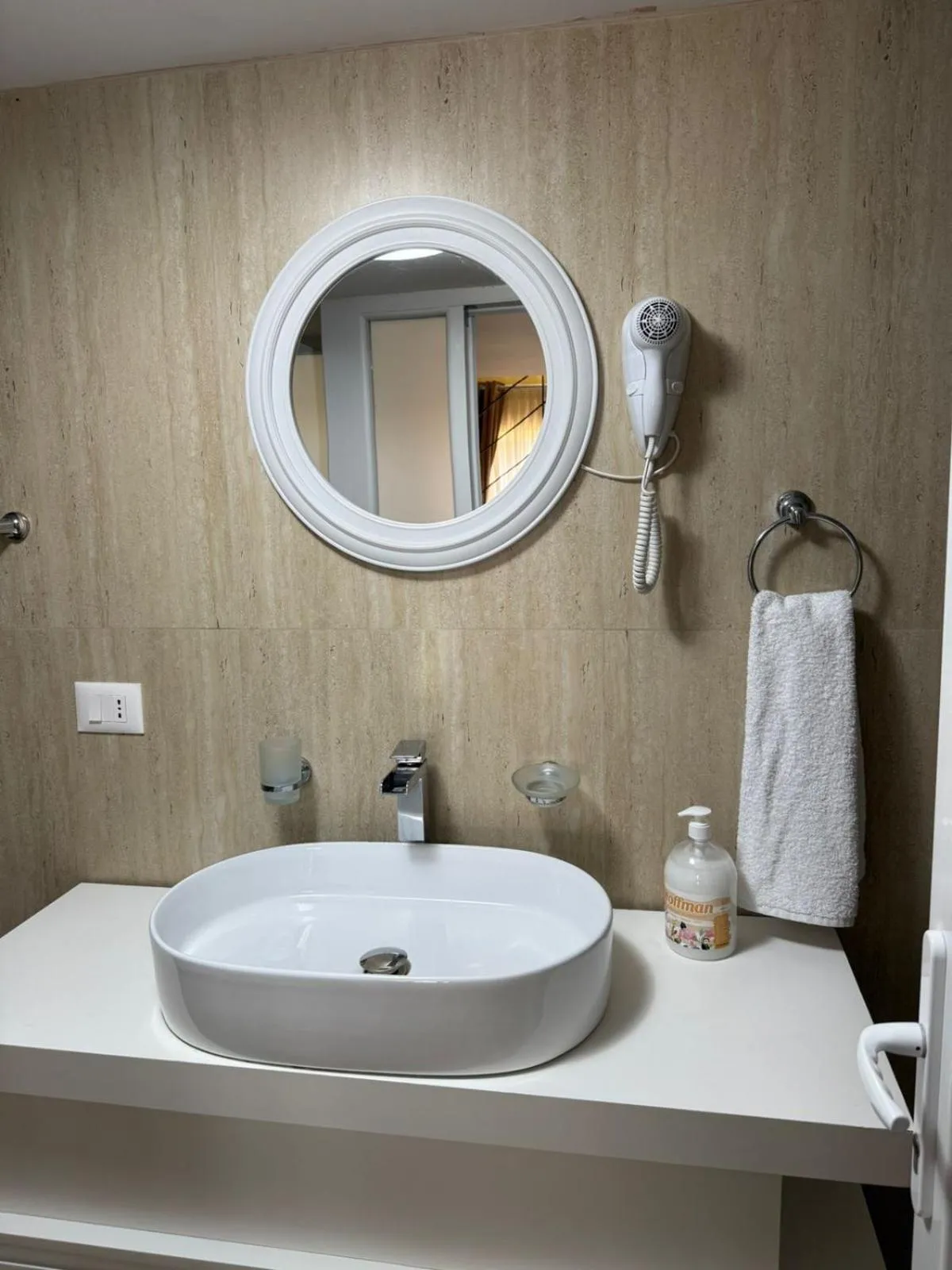 Auto Tana Guest House