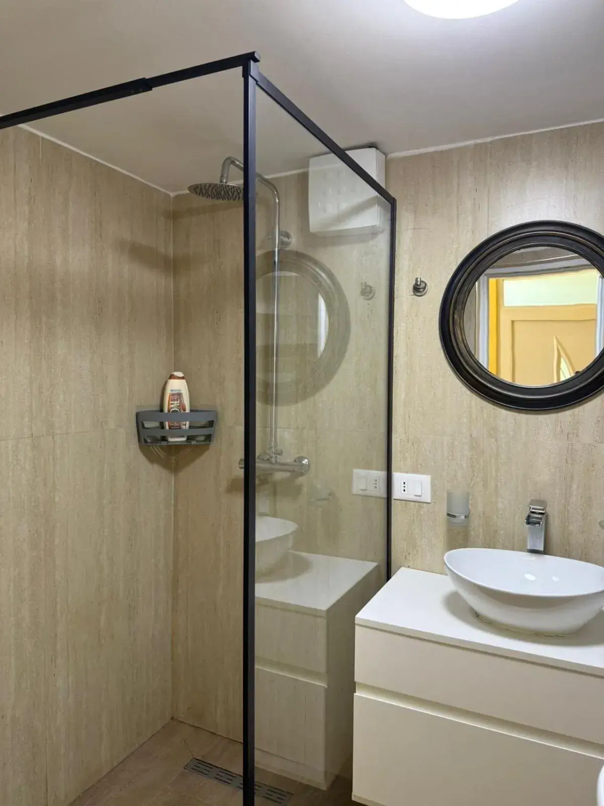 Twin Room in Auto Tana Guest House Twin Room in Auto Tana Guest House