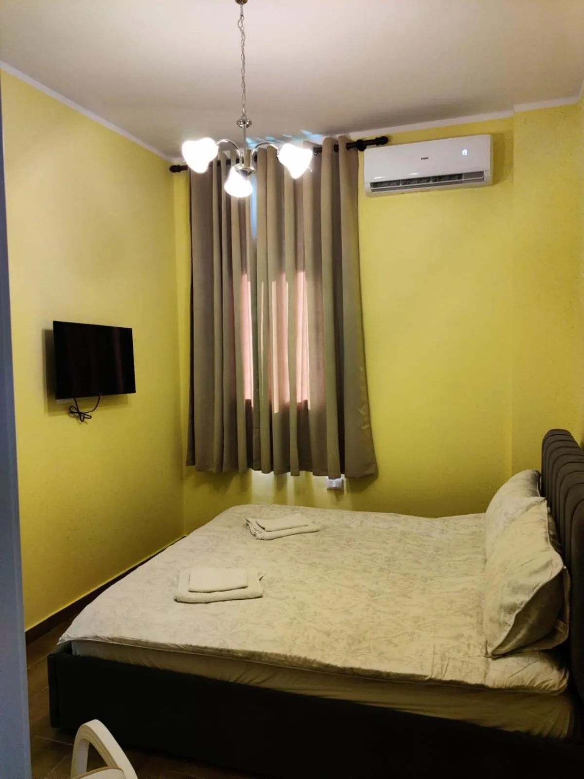 Bed in Auto Tana Guest House