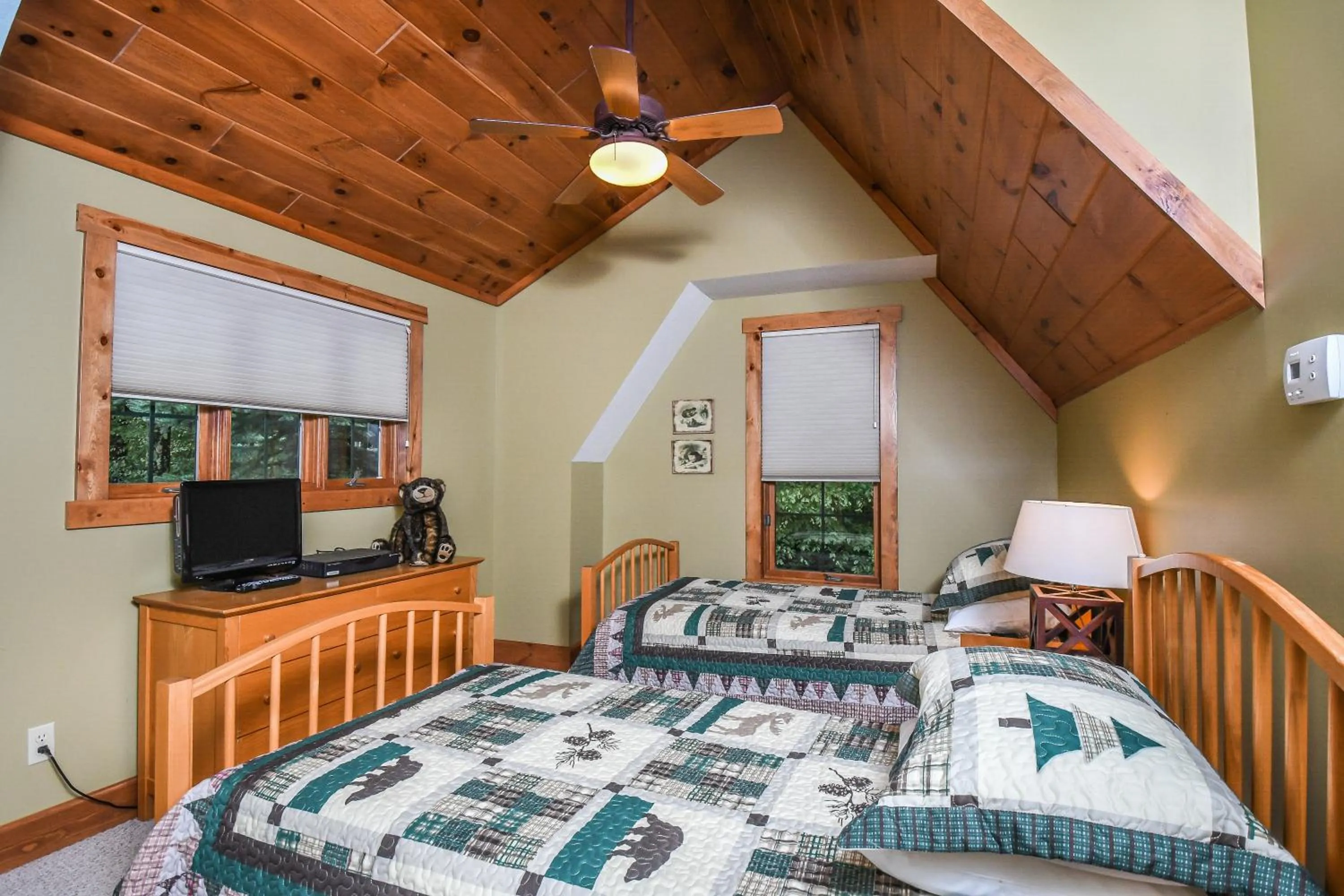 Property building, Bed in Bears Lair