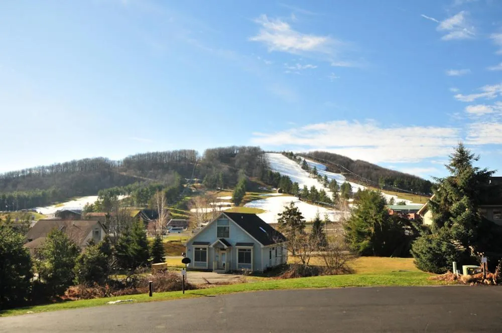 Property building in Deep Creek Village #29