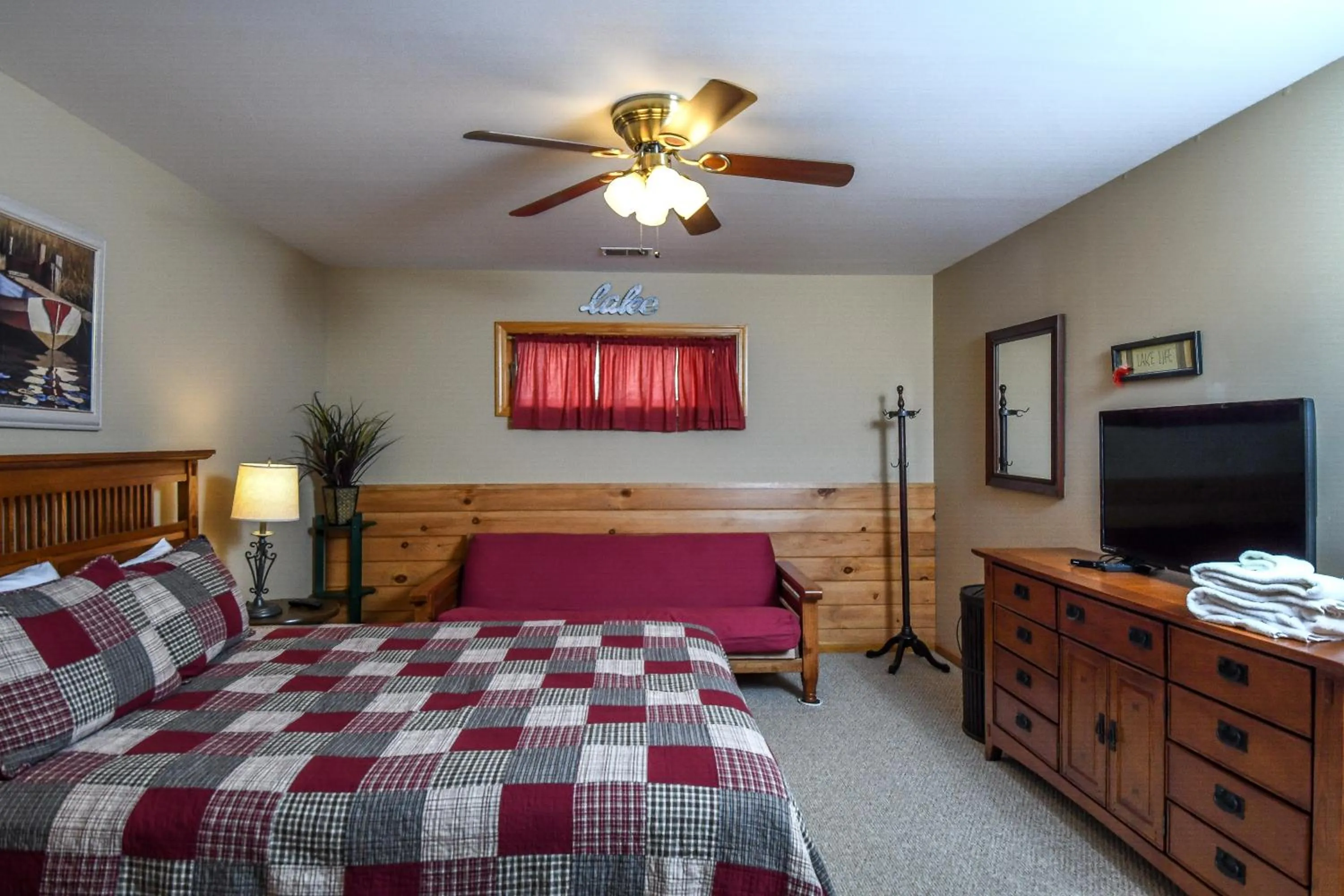 Property building, Bed in Lake House