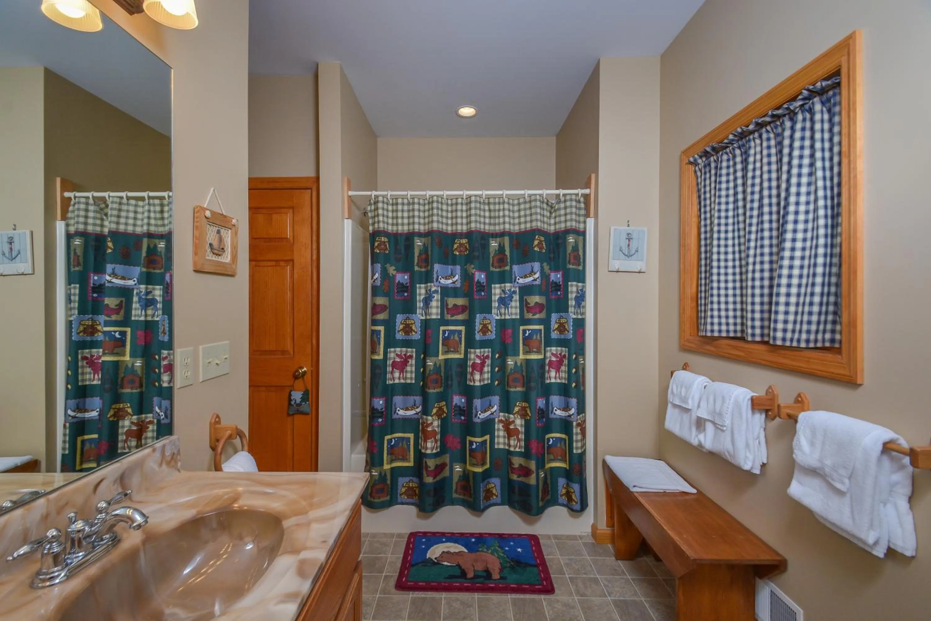 Property building, Bed in Lake House