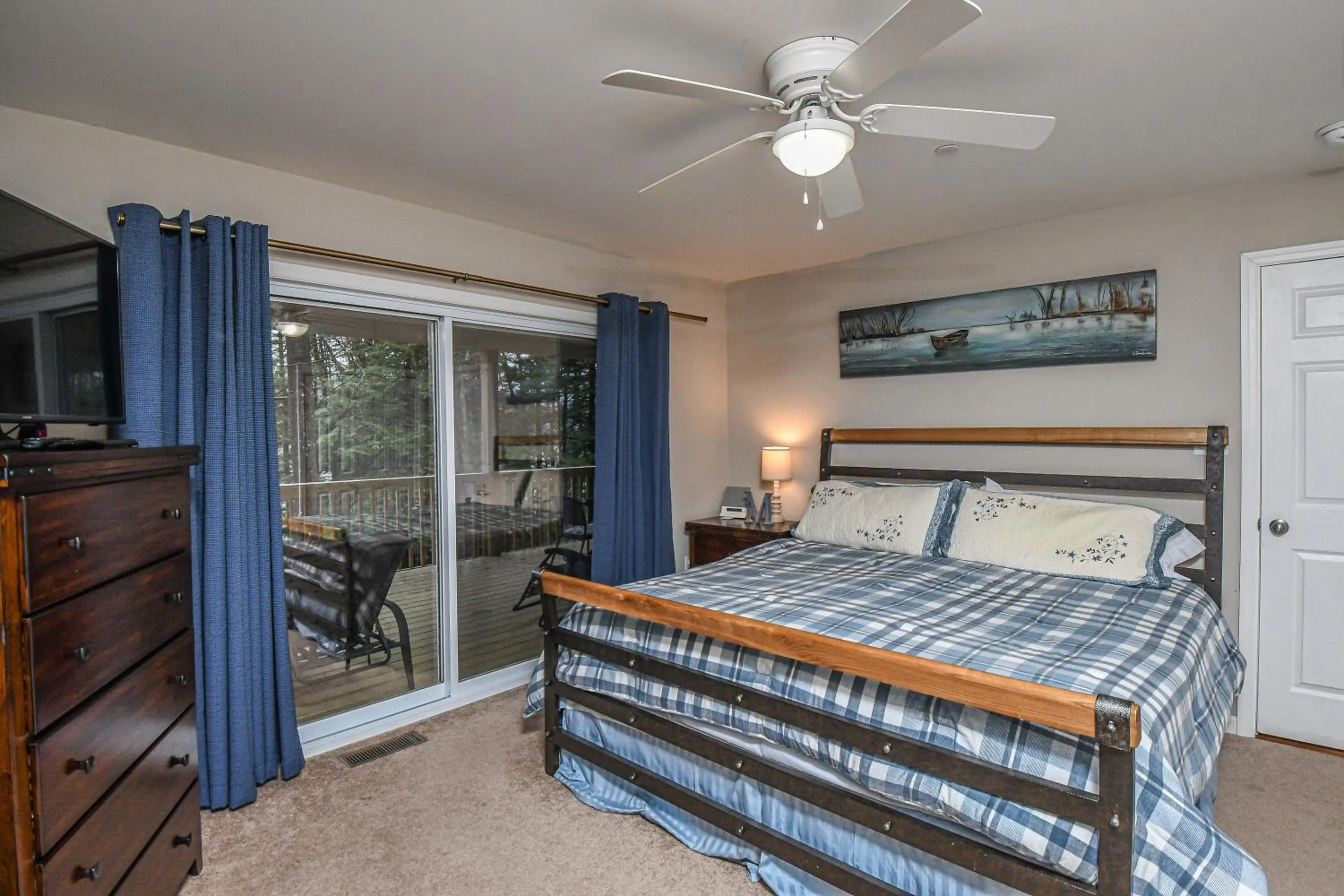 Property building, Bed in Putter Place