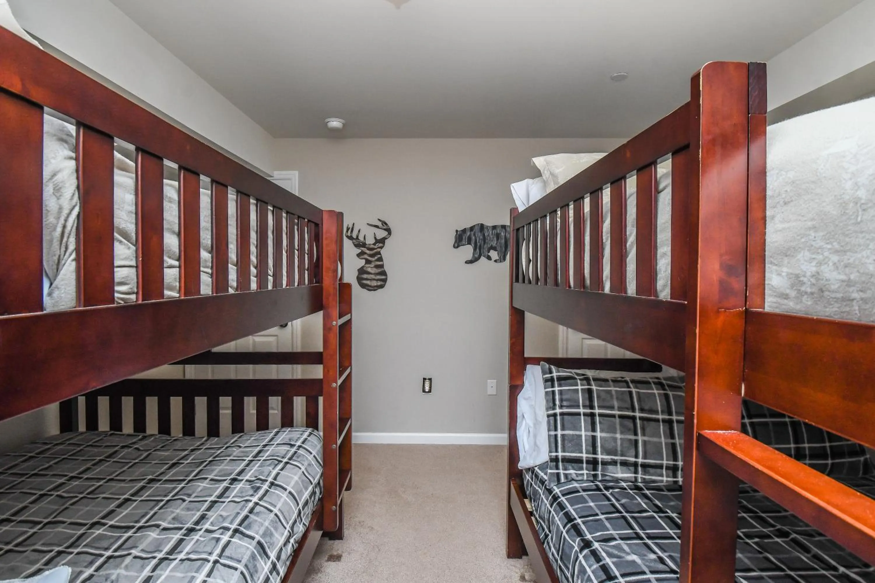 Property building, Bed in Putter Place