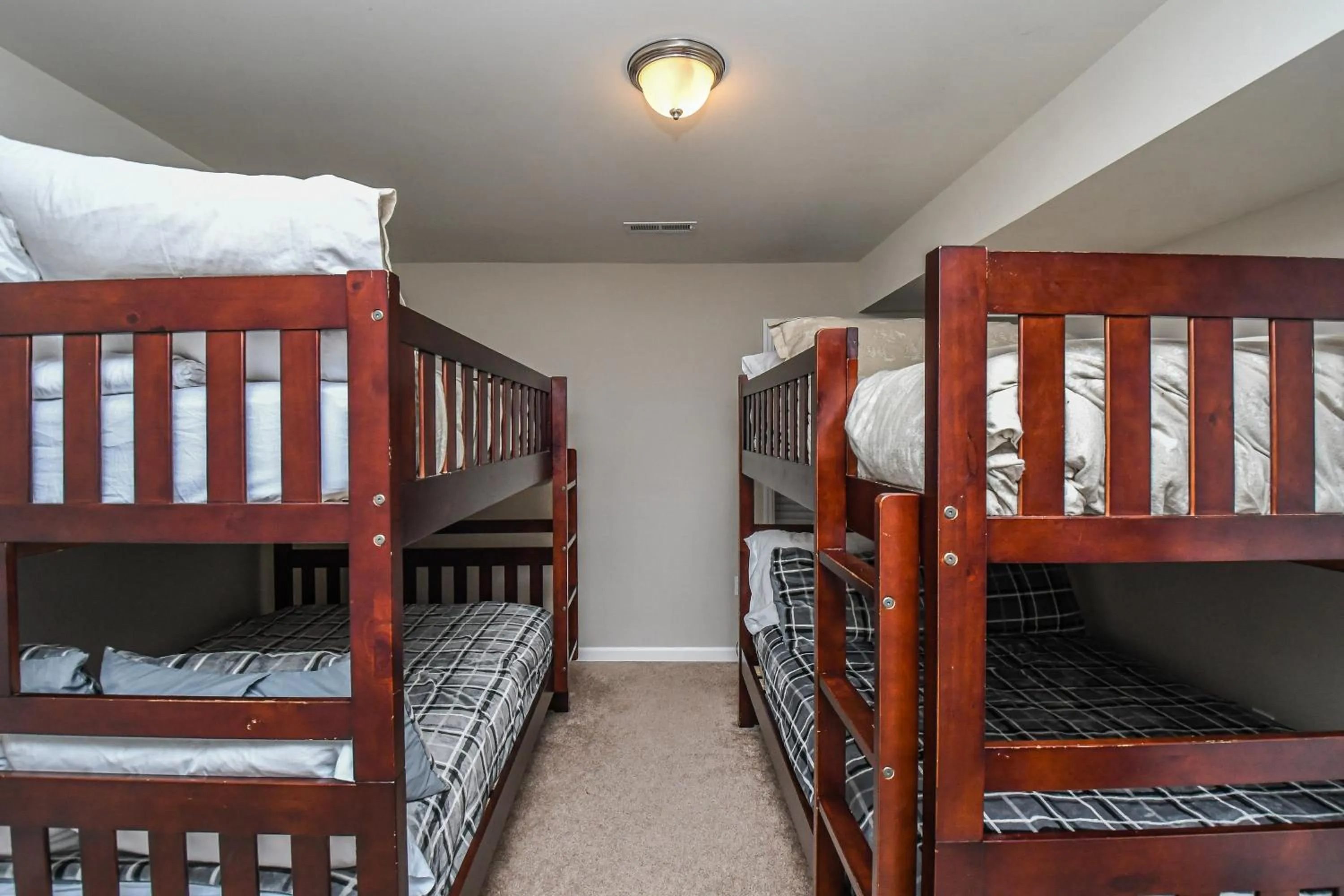 Property building, Bed in Putter Place