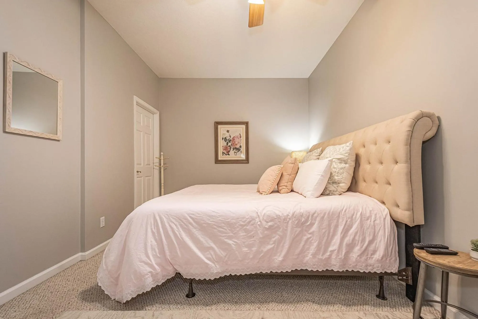 Property building, Bed in The Quarterdeck