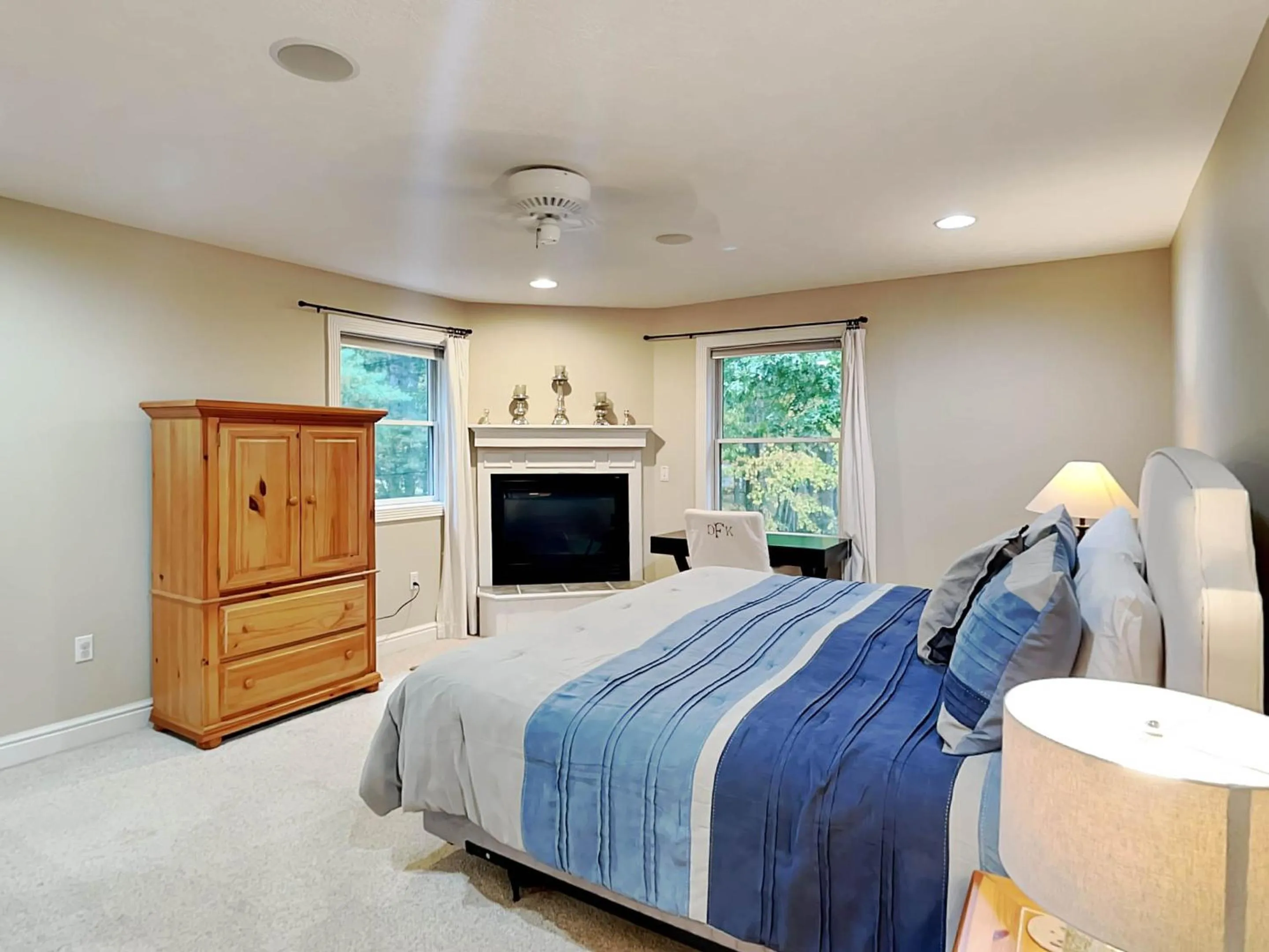 Bed in Heavenly Grove