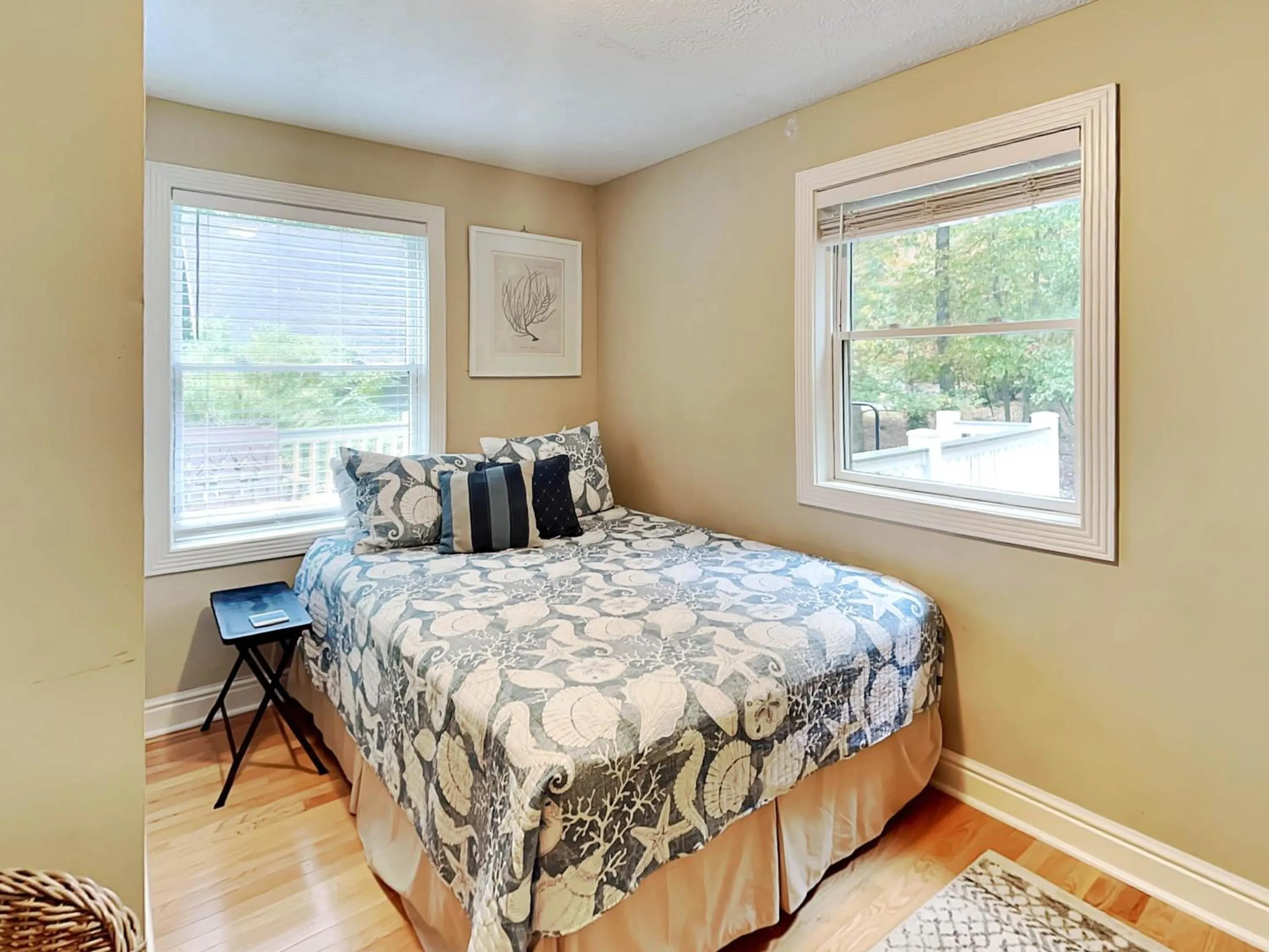 Bed in Heavenly Grove