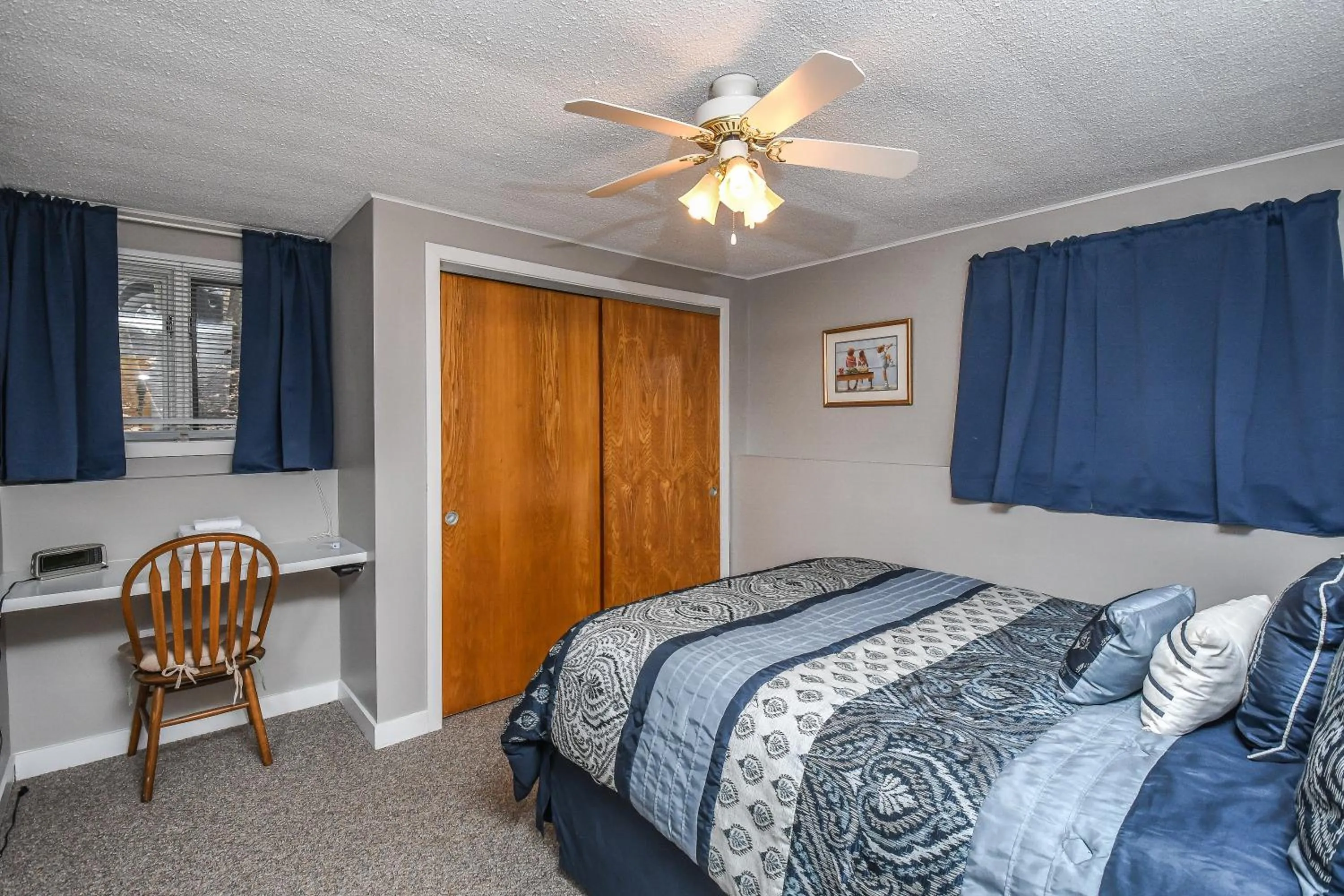 Property building, Bed in Donnas Choice