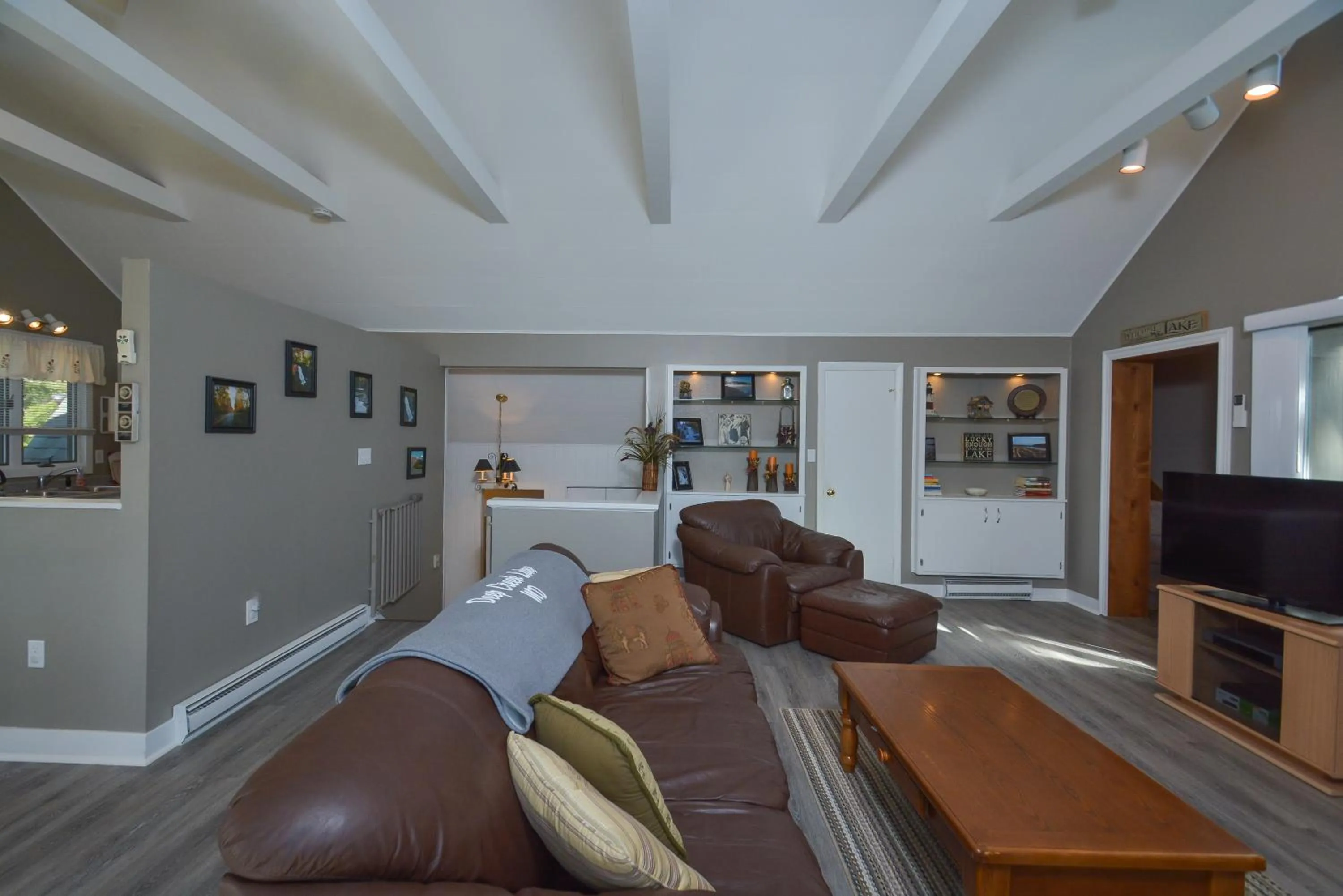 Property building in Donnas Choice