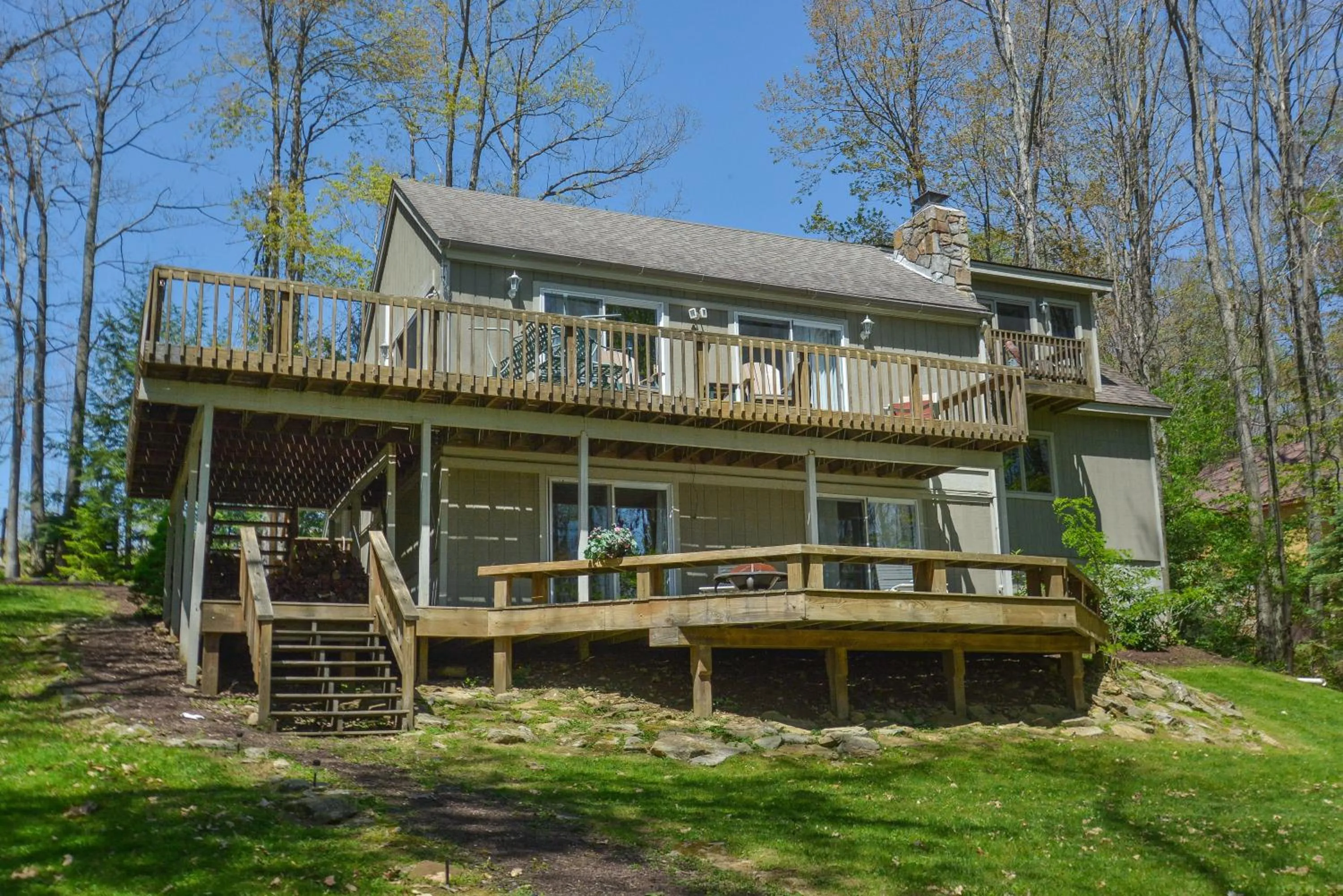 Property building in Donnas Choice