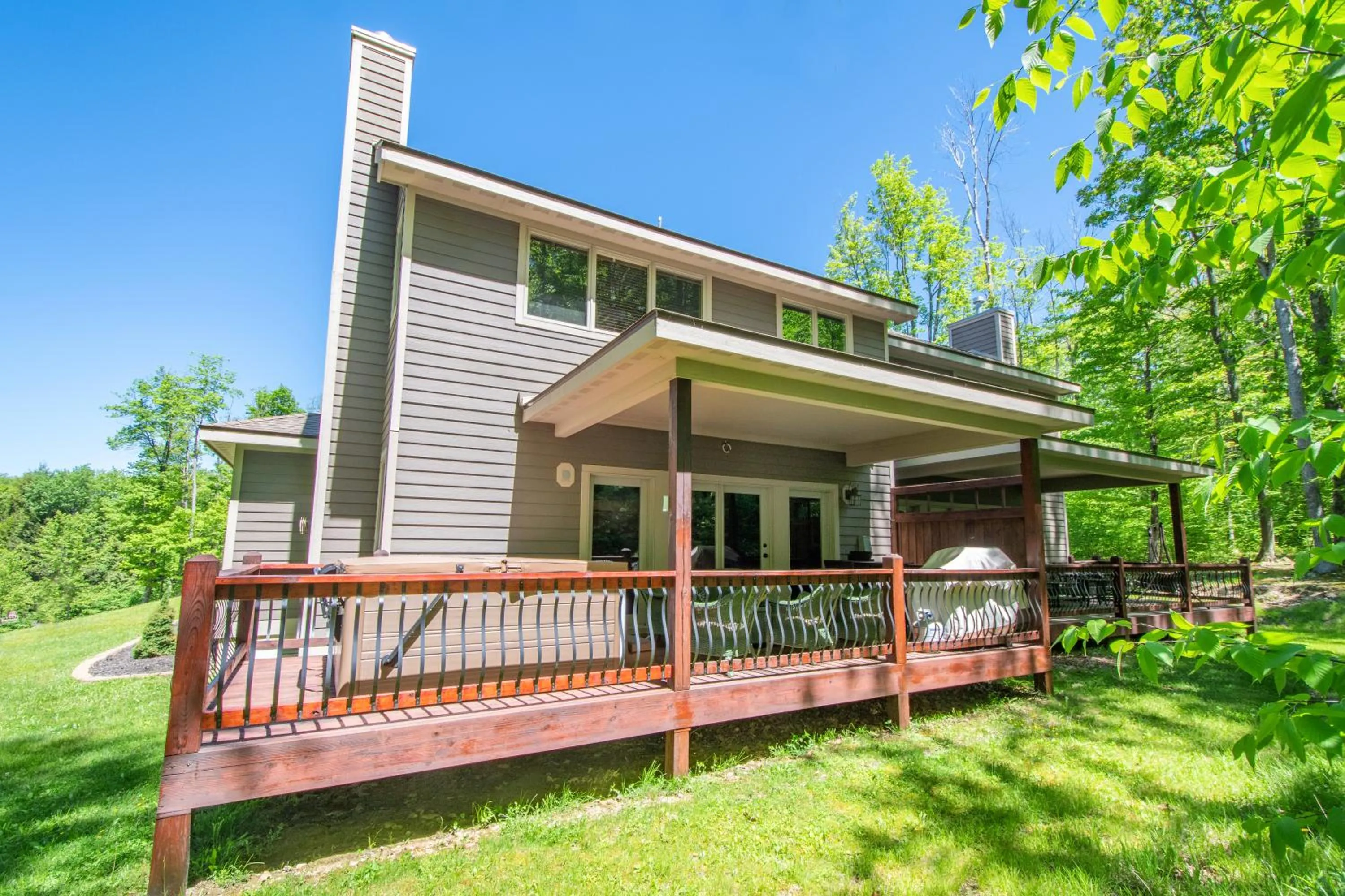 Property building in Valhalla on Mystic Creek