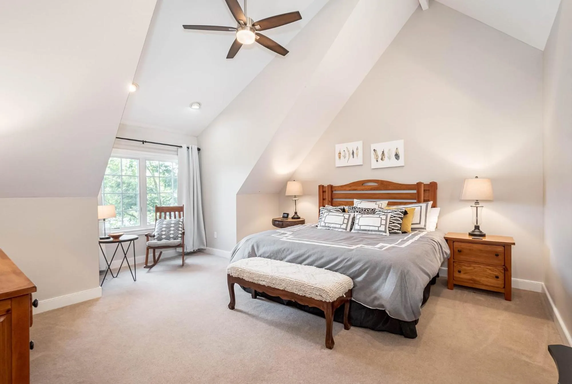 Property building, Bed in Fridays Escape