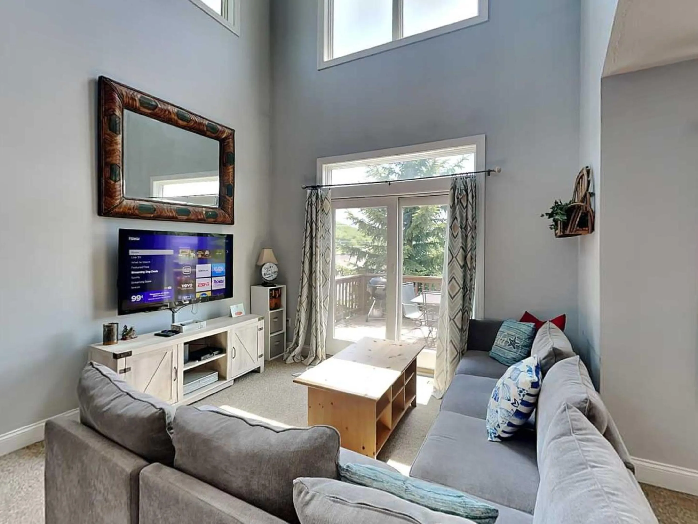 Its 5 OClock Somewhere