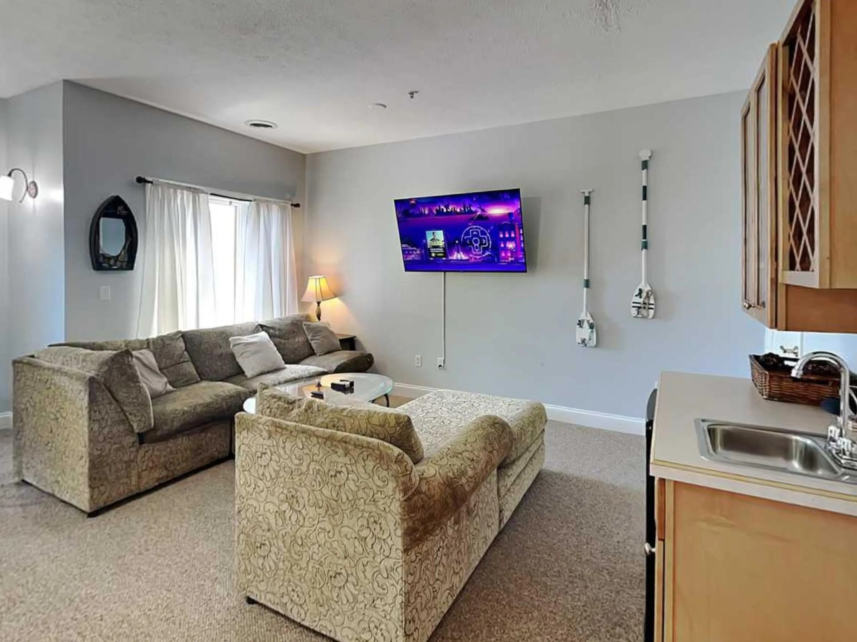 Its 5 OClock Somewhere