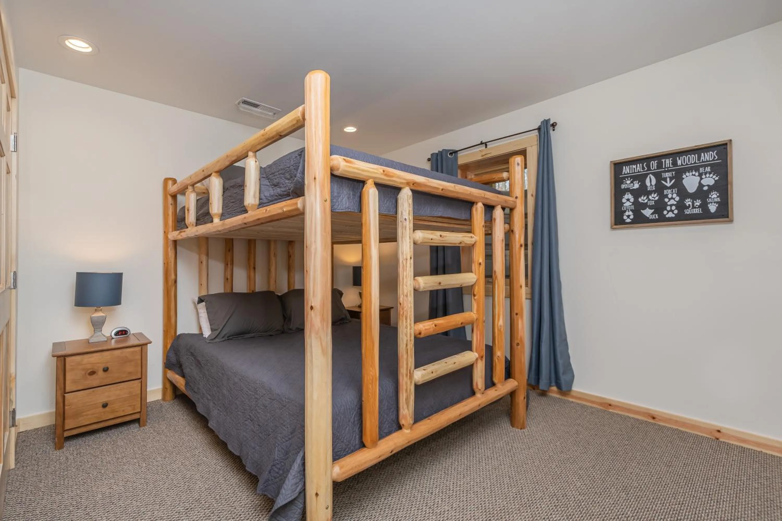 Property building, Bed in Wander Inn