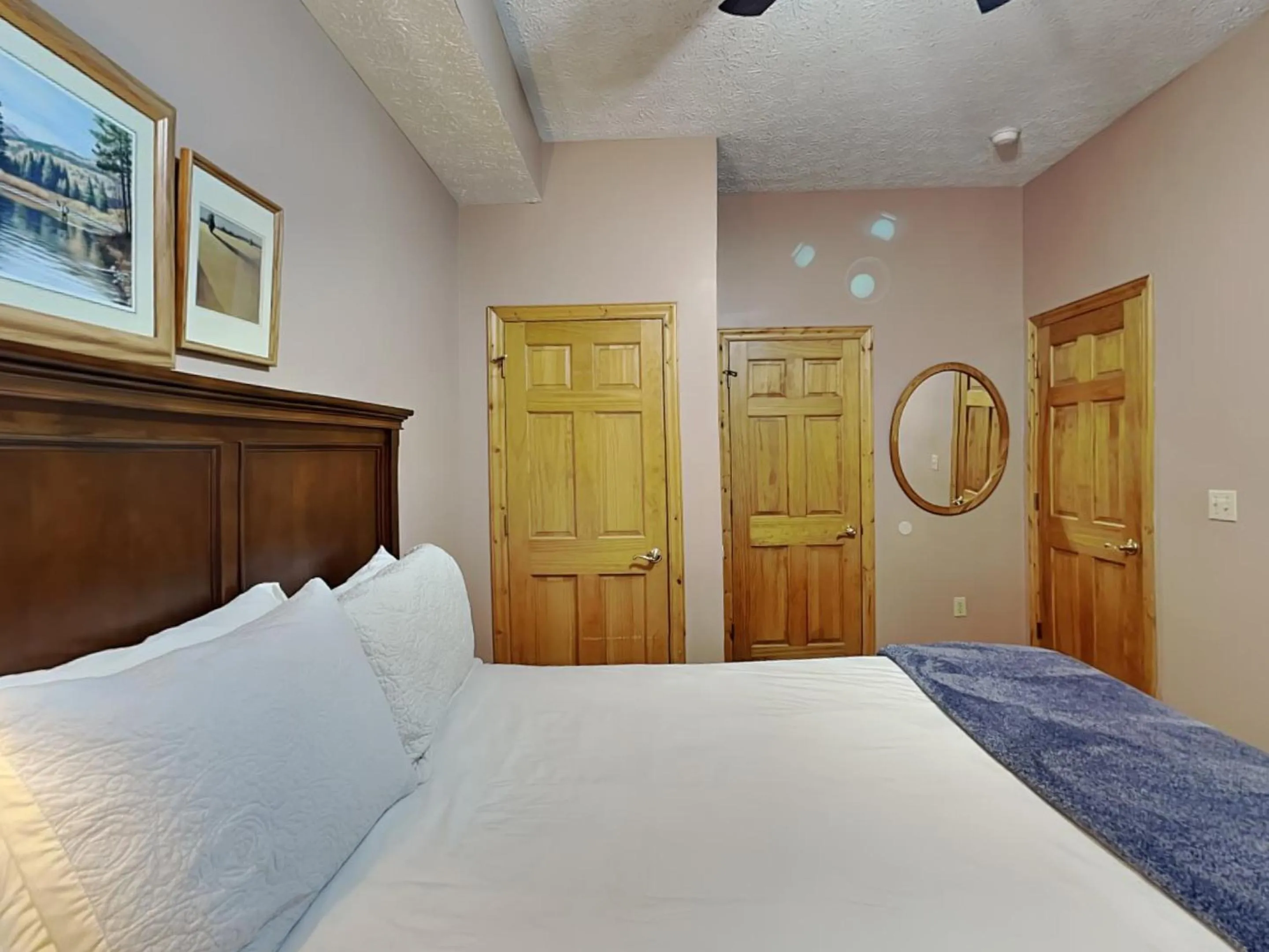 Bed in Celebration at Deep Creek