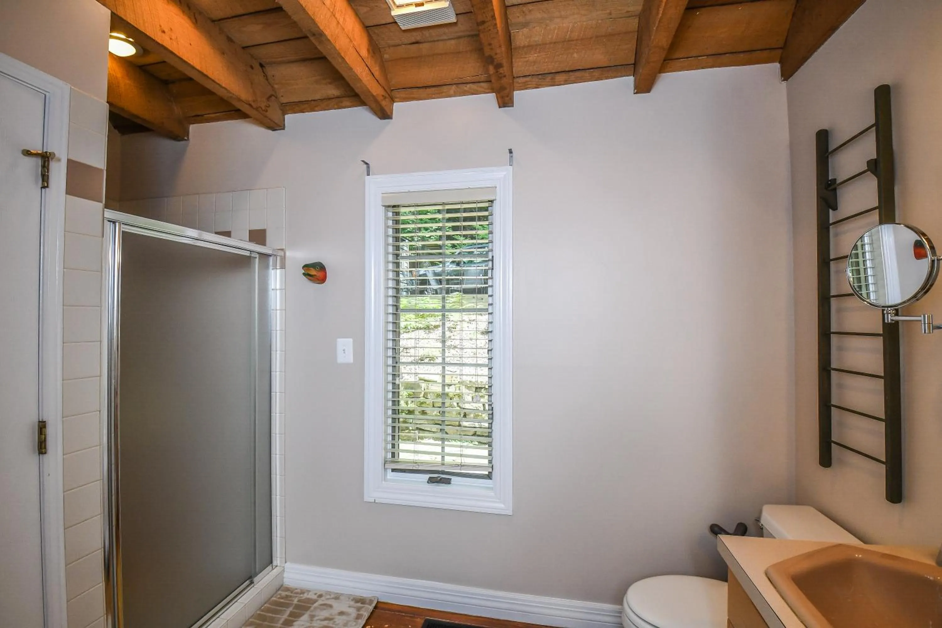 Property building in Bearfoot Lodge