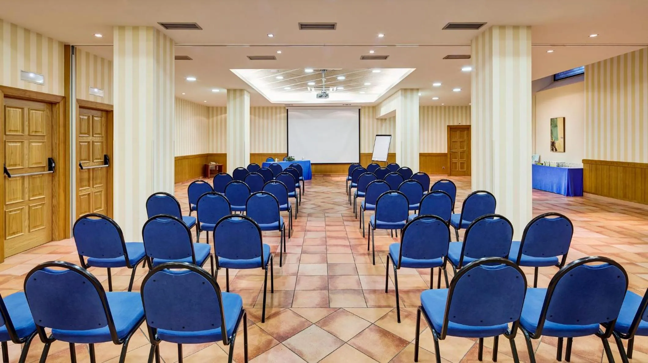 Meeting/conference room in Sercotel Toledo Renacimiento