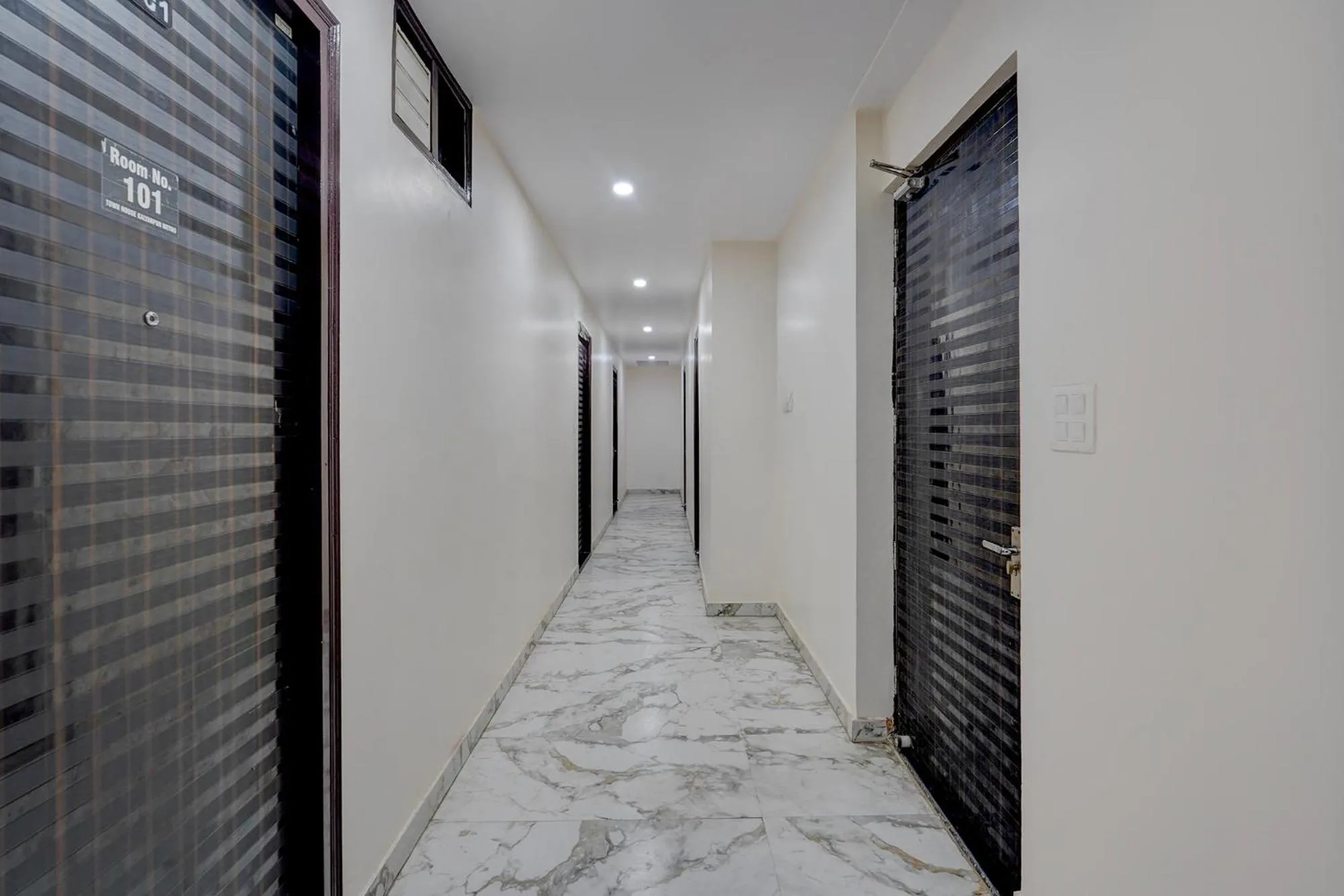 FabHotel Metro Inn