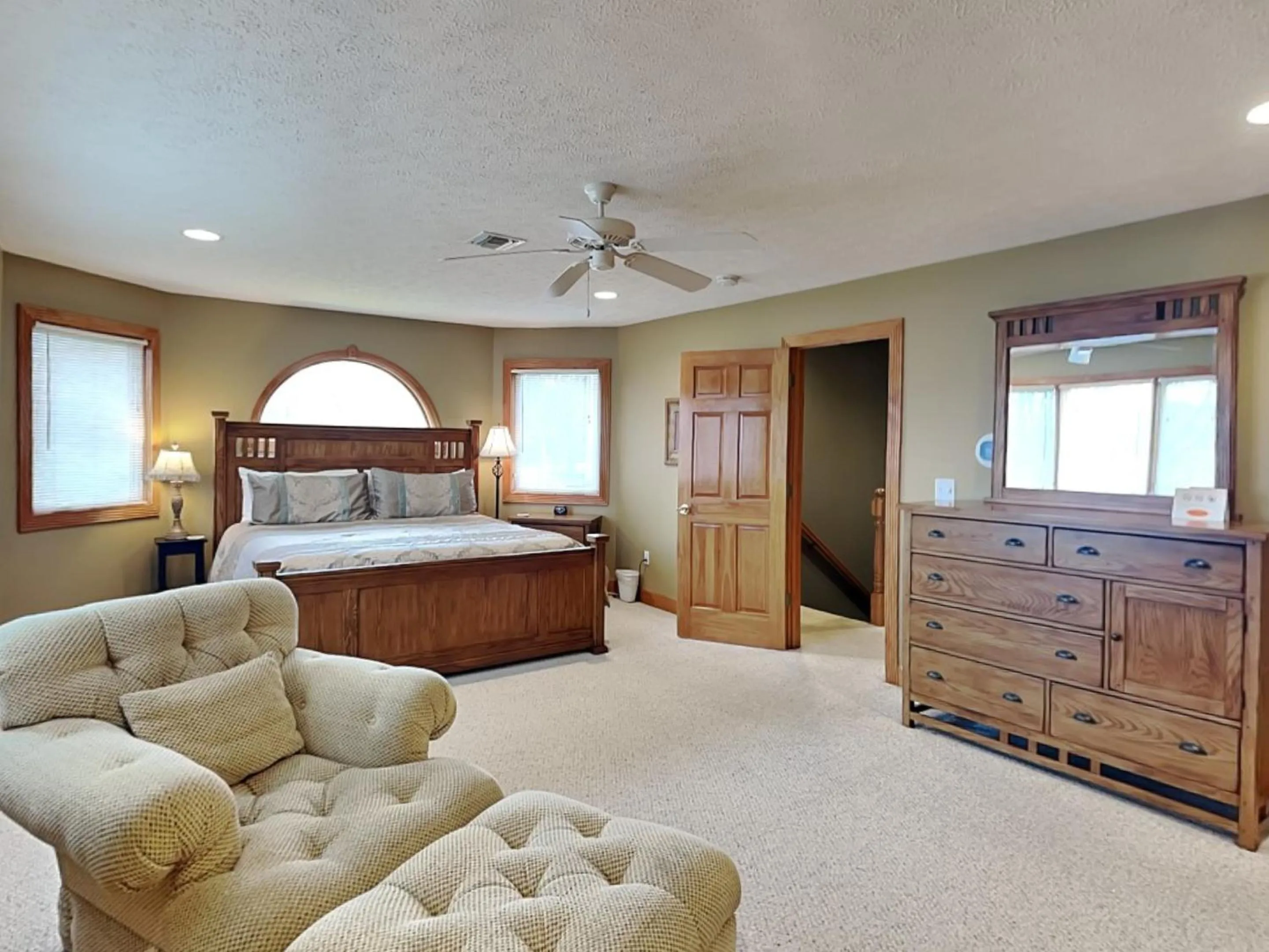 Bed in Marsh Run Cove