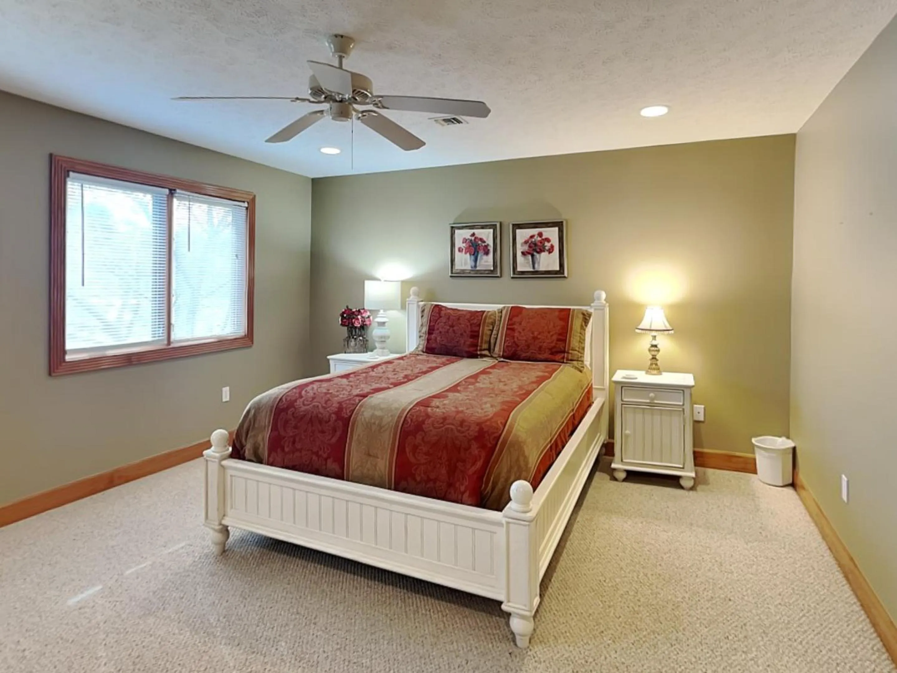 Bed in Marsh Run Cove