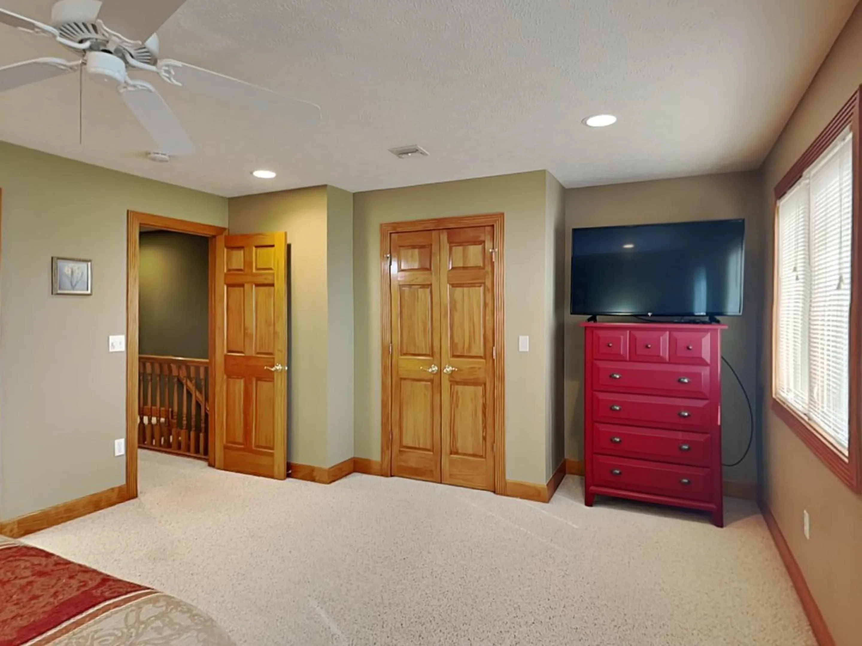 Bed in Marsh Run Cove