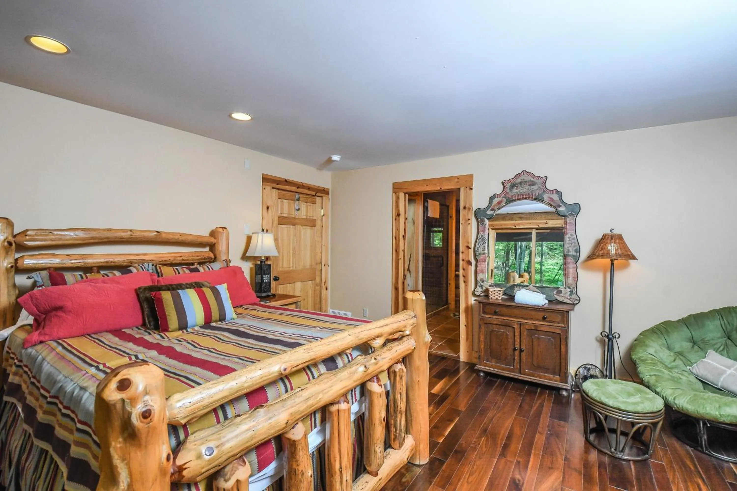 Property building, Bed in Tao House at Serenity Woods