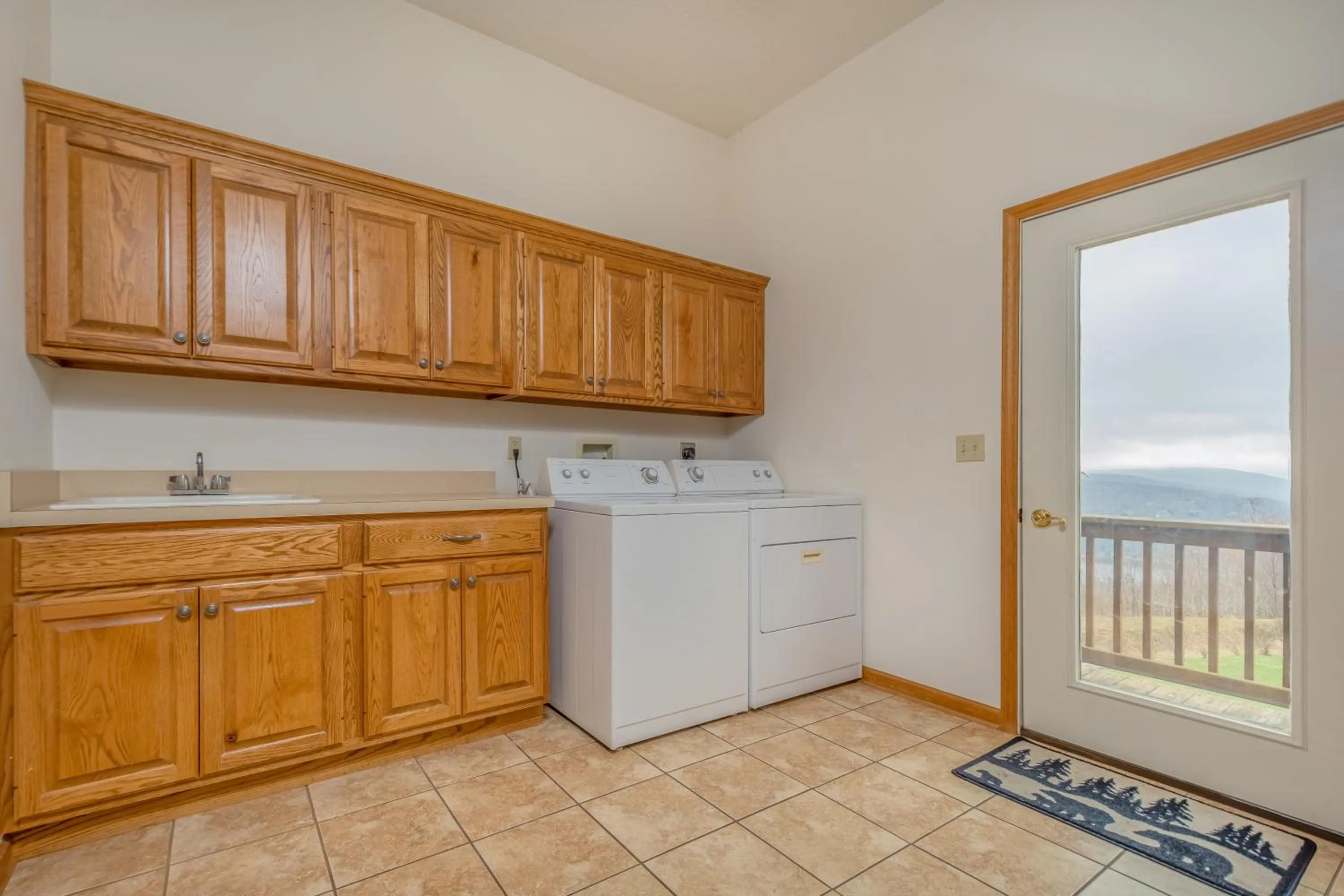 Property building in Vista Emmanuel