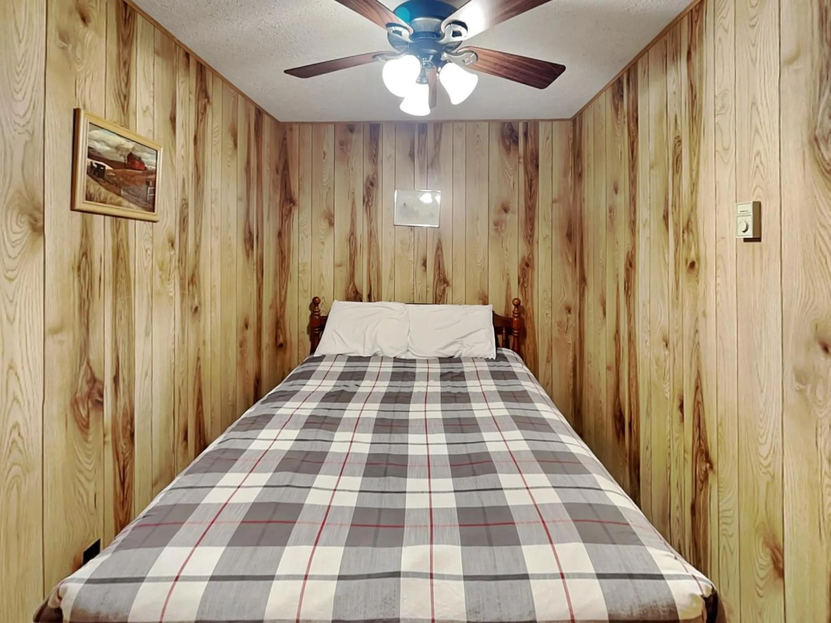 Bed in Mountain House