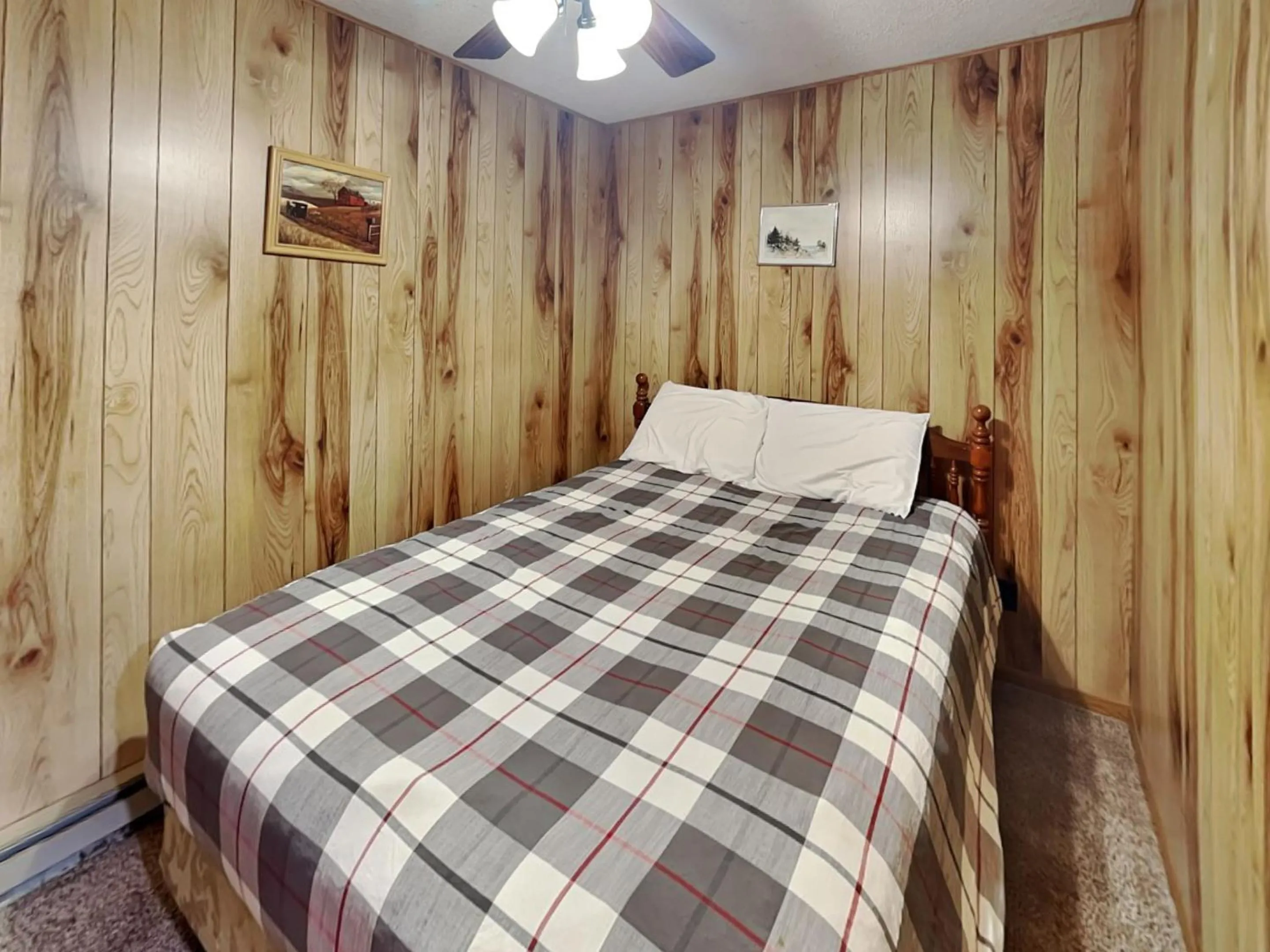 Bed in Mountain House