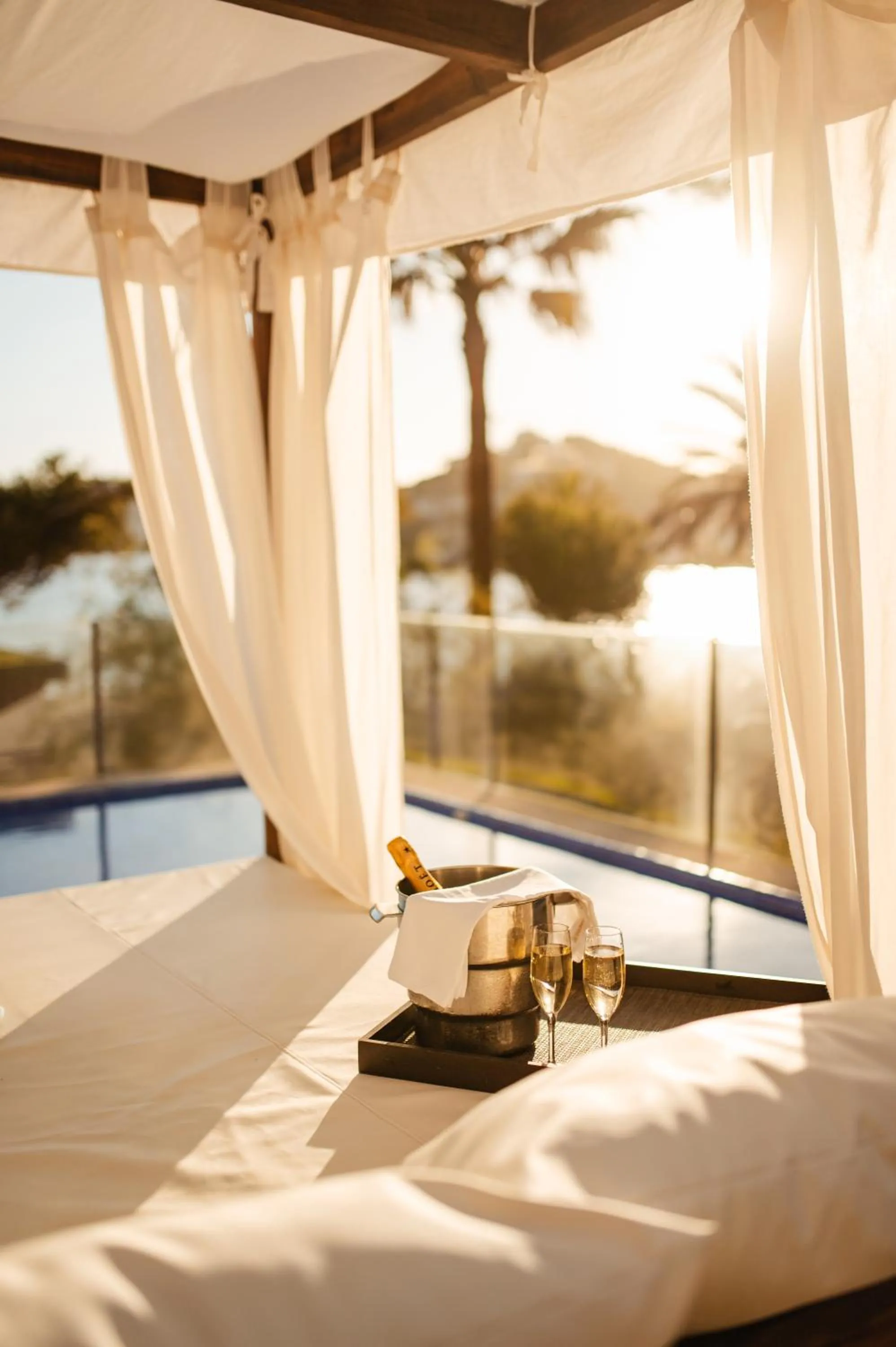Bed in Secrets Mallorca Villamil Resort & Spa - Adults Only (+18)
