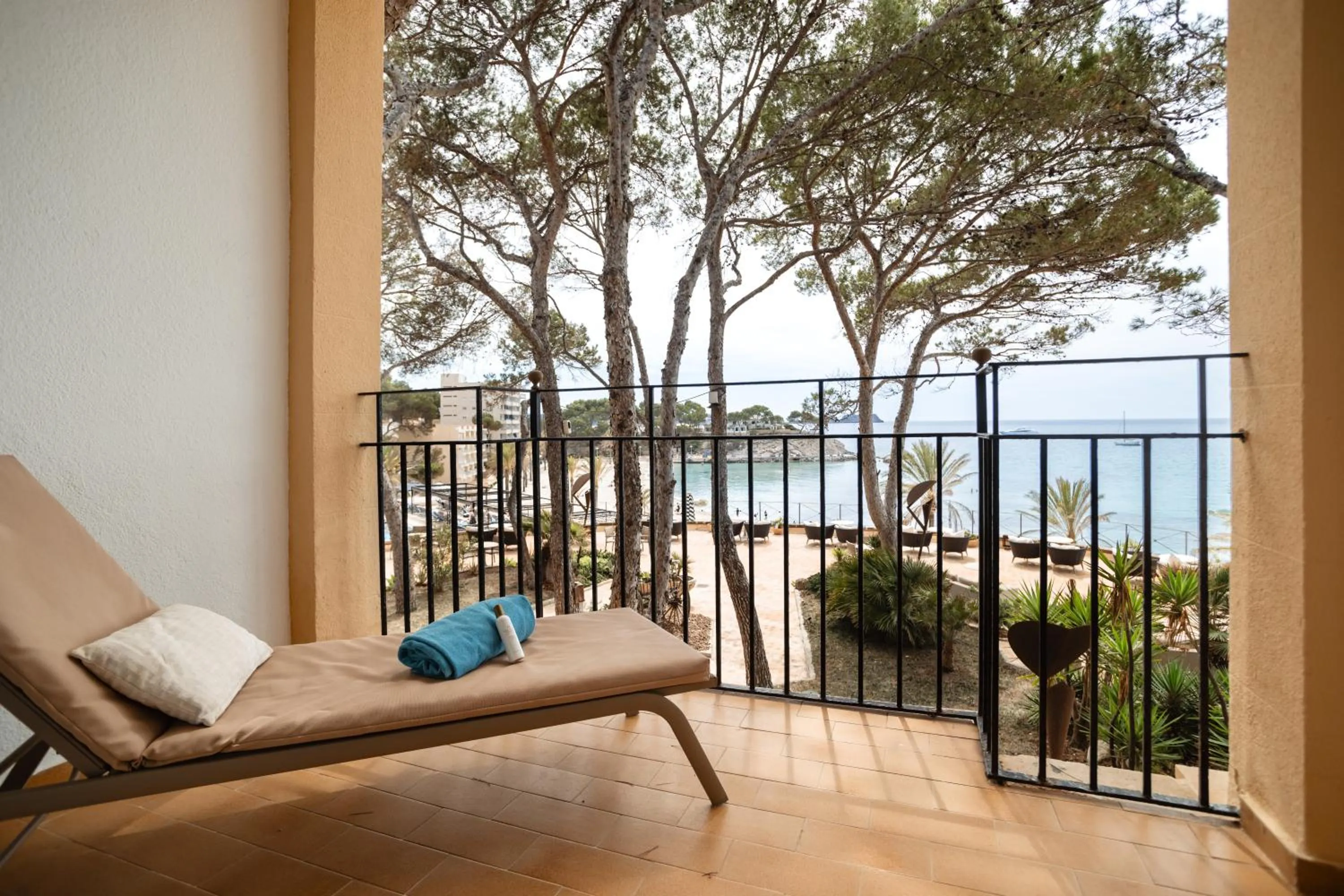 Superior Suite with Sea View in Secrets Mallorca Villamil Resort & Spa - Adults Only (+18)